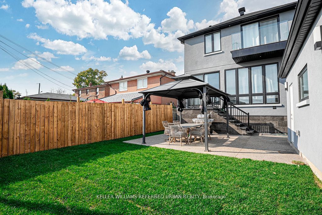 83 Floral Parkway Property Photo 39
