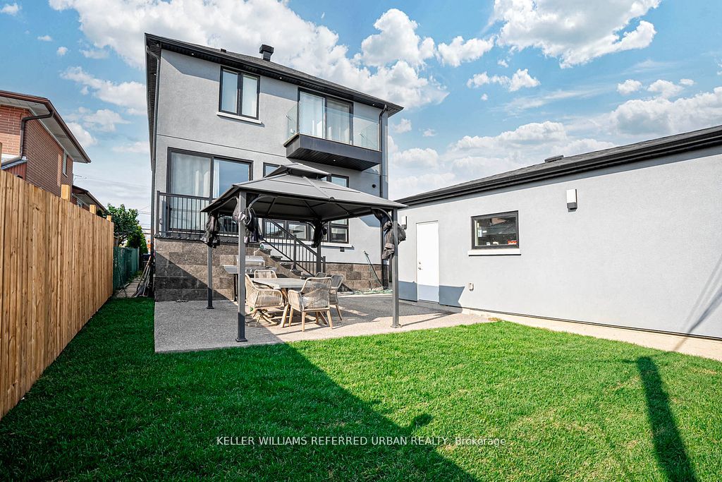 83 Floral Parkway Property Photo 40