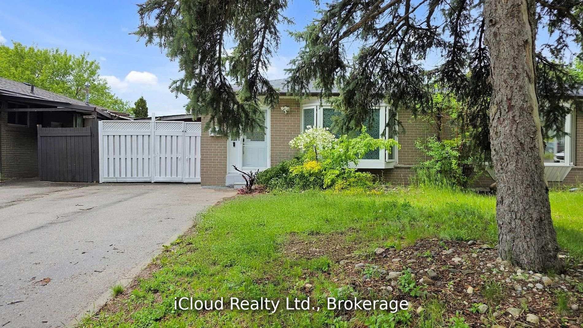 19 Flamingo Crescent Property Photo 2