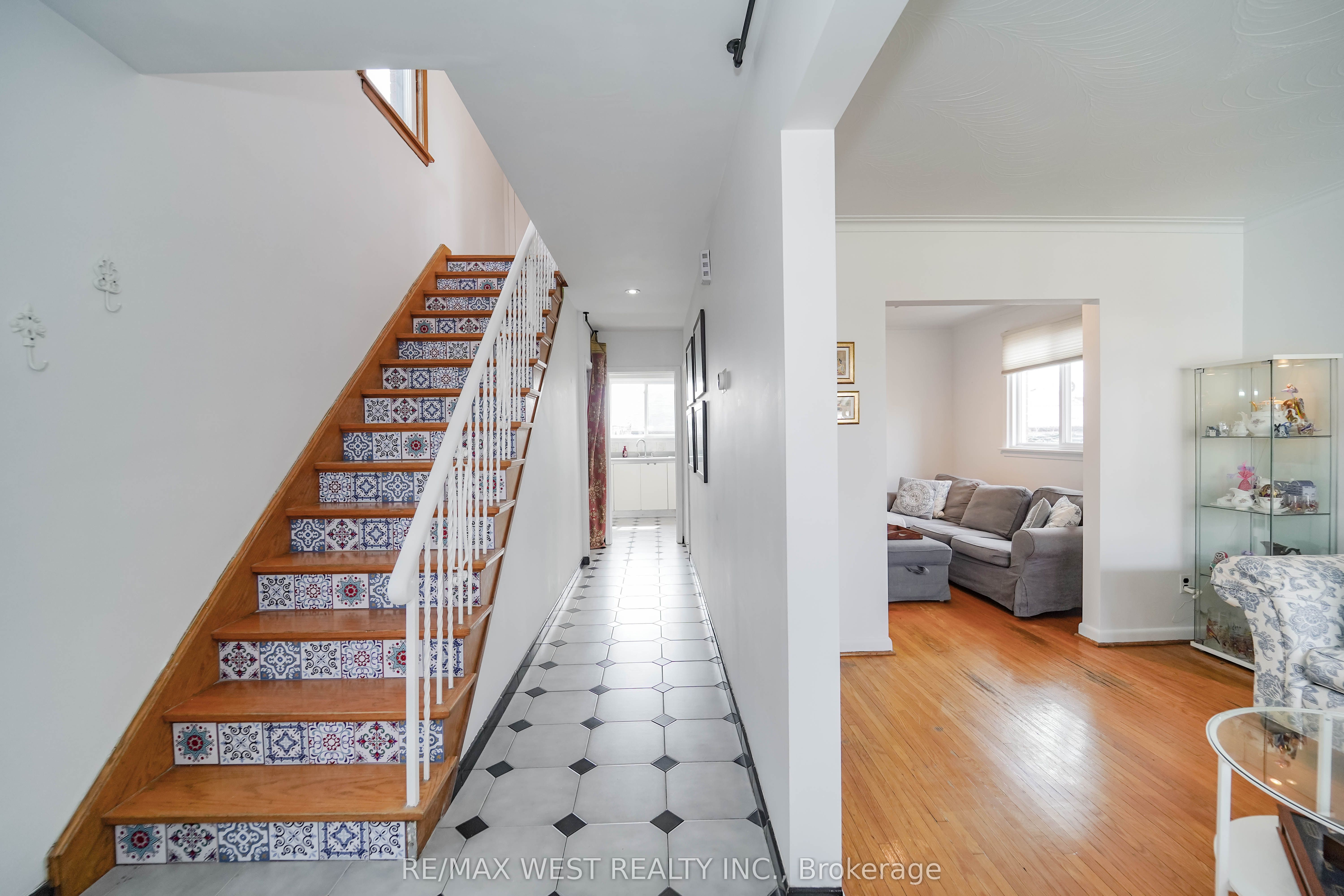 11 Helen Avenue Property Photo 2