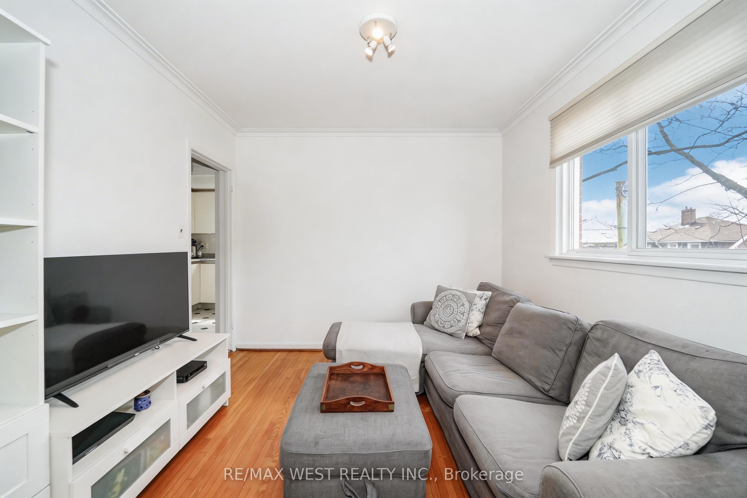 11 Helen Avenue Property Photo 4