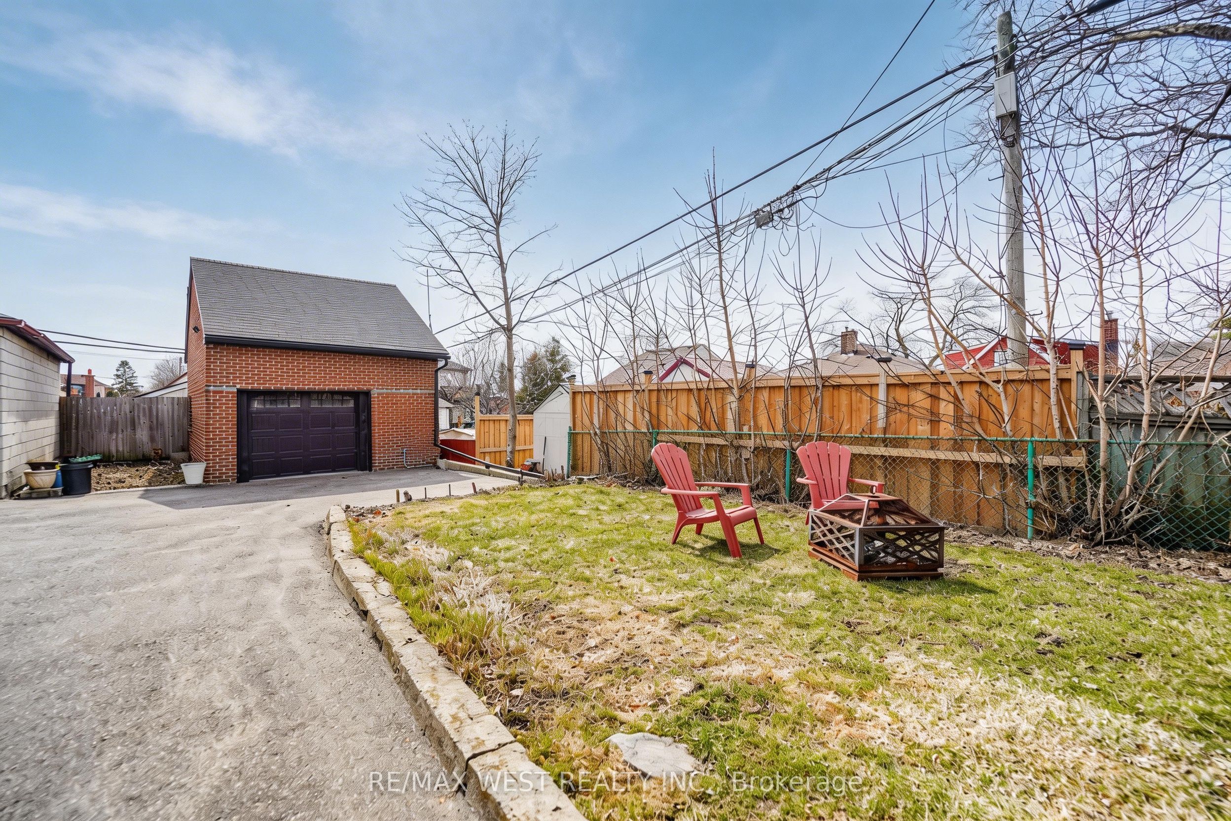 11 Helen Avenue Property Photo 8