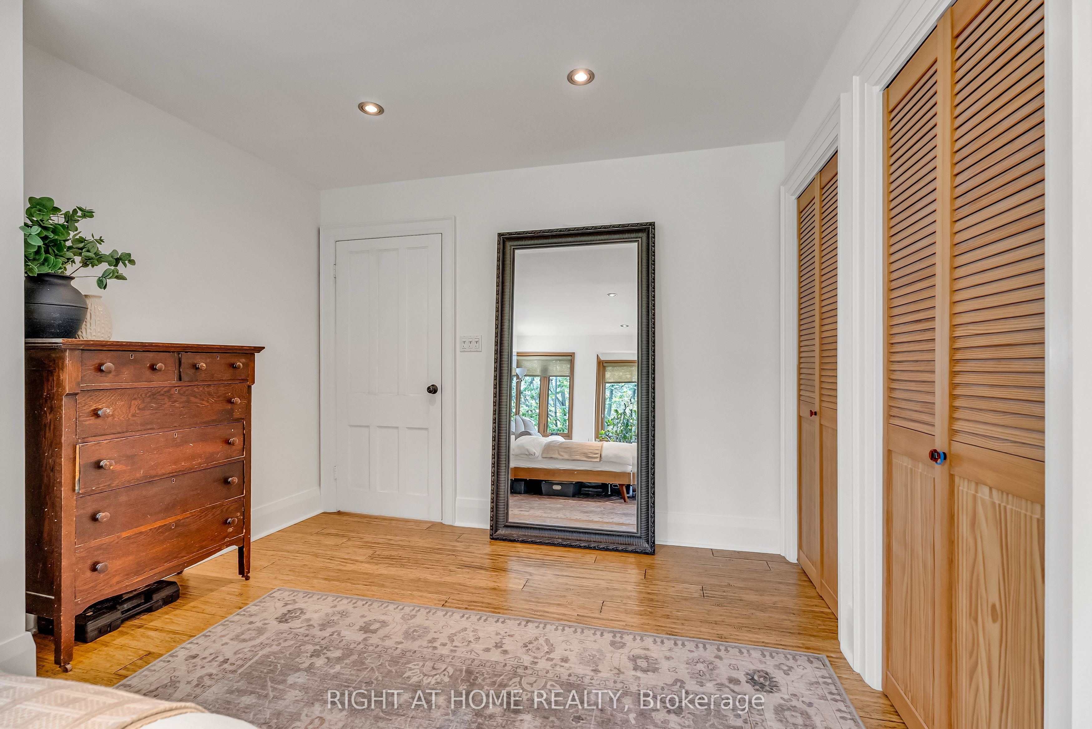 118 Lansdowne Avenue Property Photo 35