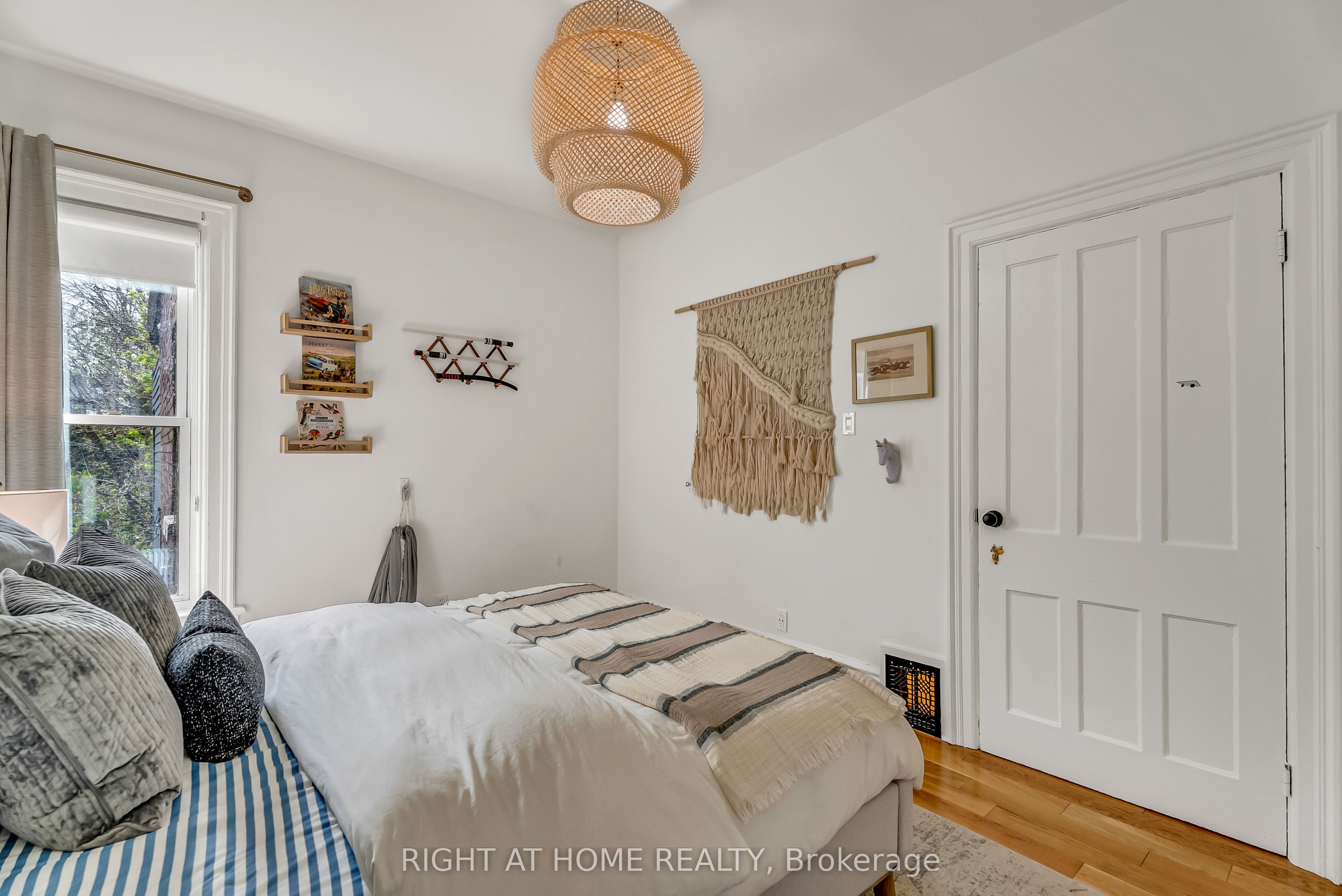 118 Lansdowne Avenue Property Photo 41
