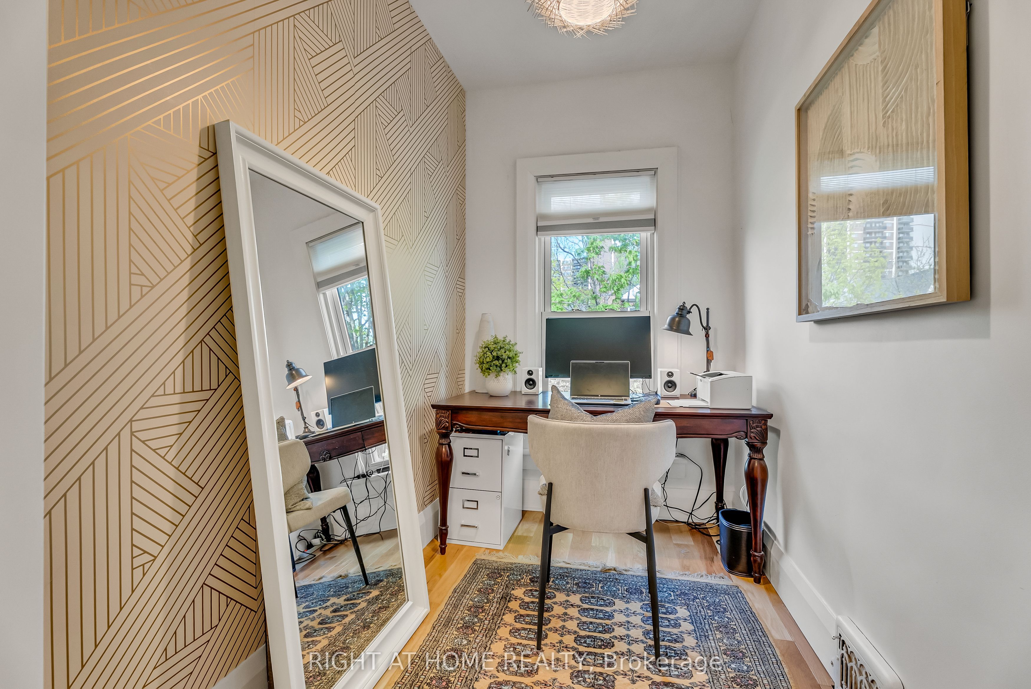 118 Lansdowne Avenue Property Photo 42