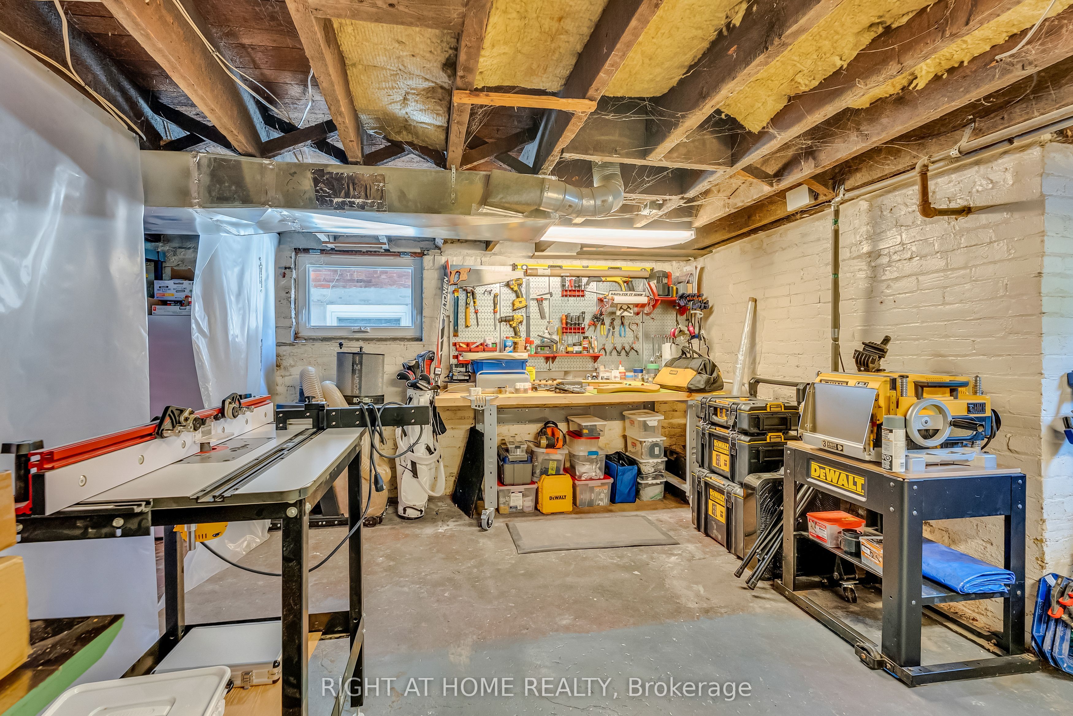 118 Lansdowne Avenue Property Photo 46