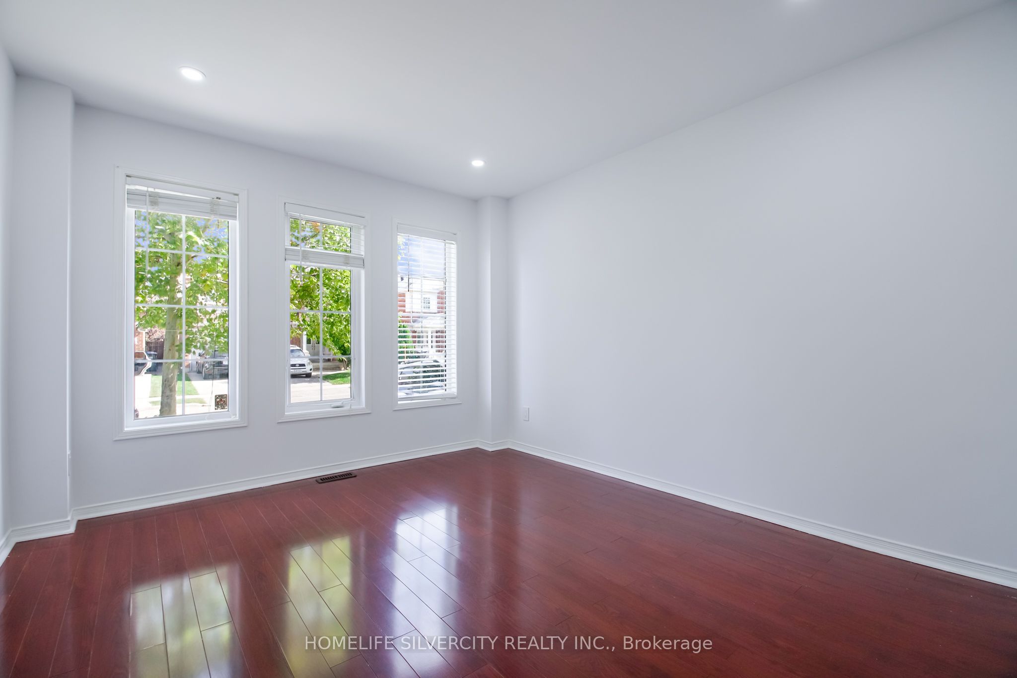 22 Meadow Glade Road Property Photo 8