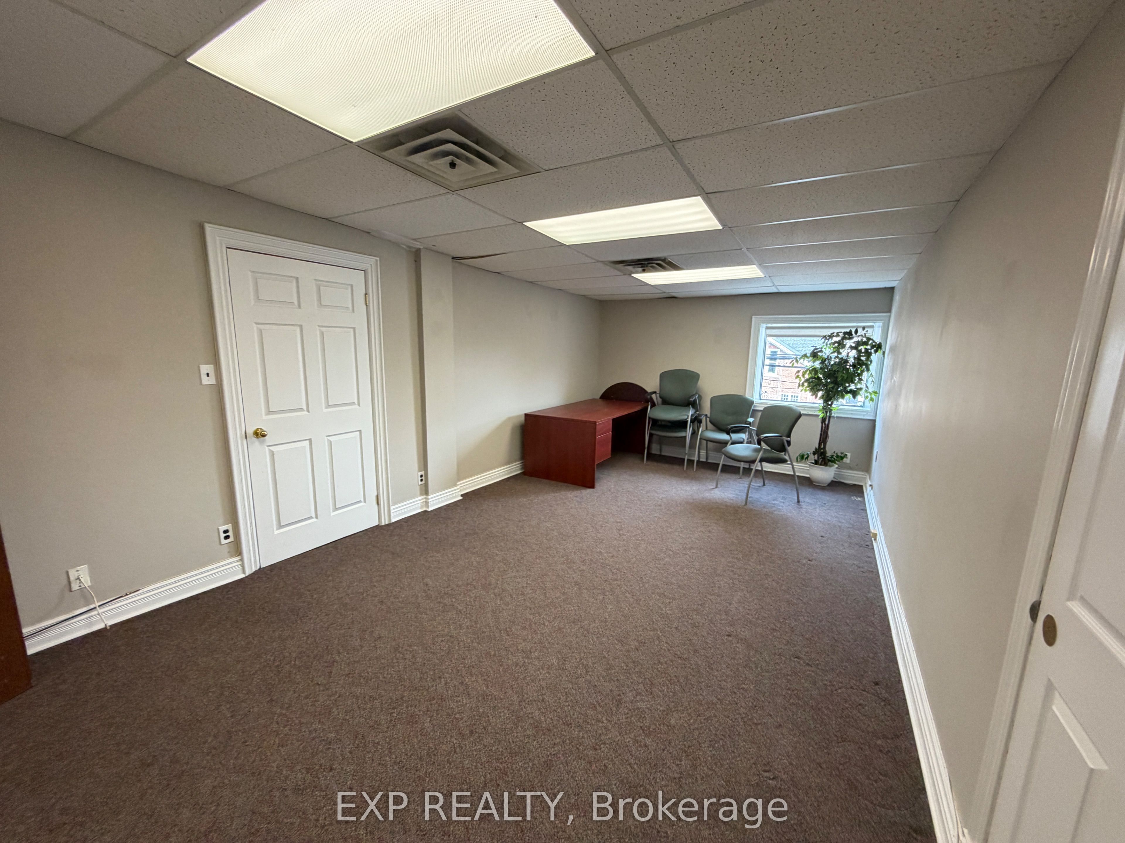 109 Broadway 10 Property Photo 4