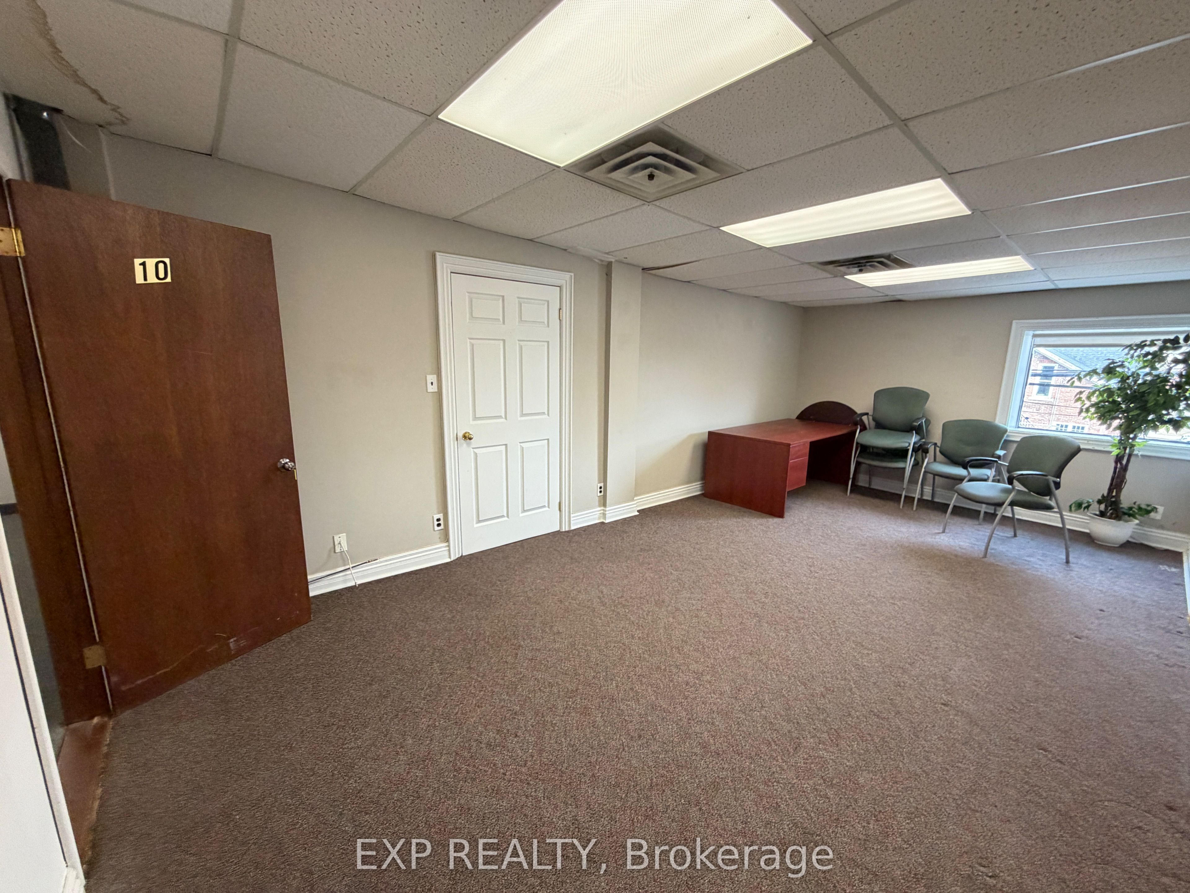 109 Broadway 10 Property Photo 5