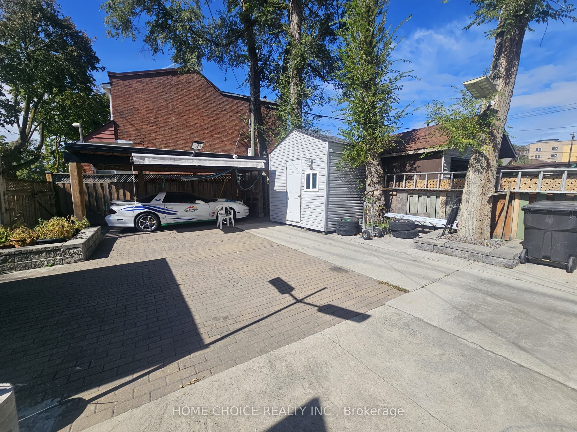 1232 Jane Street Property Photo 9