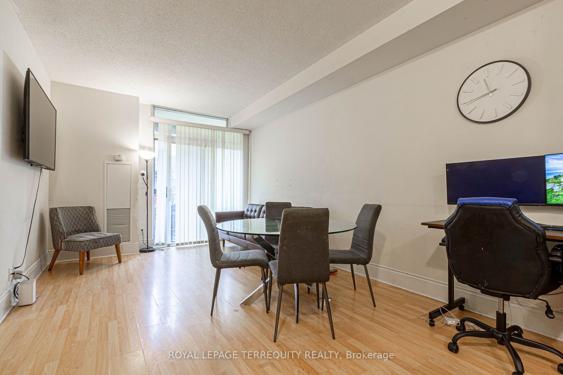 3888 Duke Of York Boulevard 226 Property Photo 11
