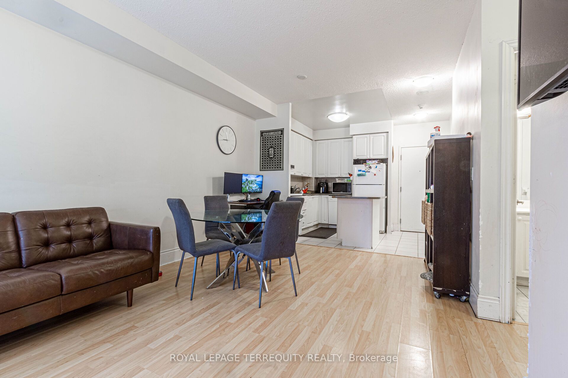 3888 Duke Of York Boulevard 226 Property Photo 12