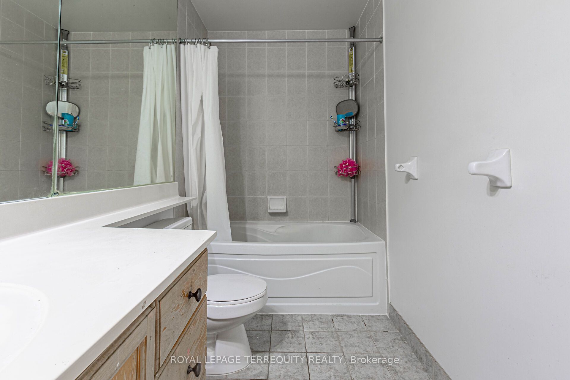 3888 Duke Of York Boulevard 226 Property Photo 18