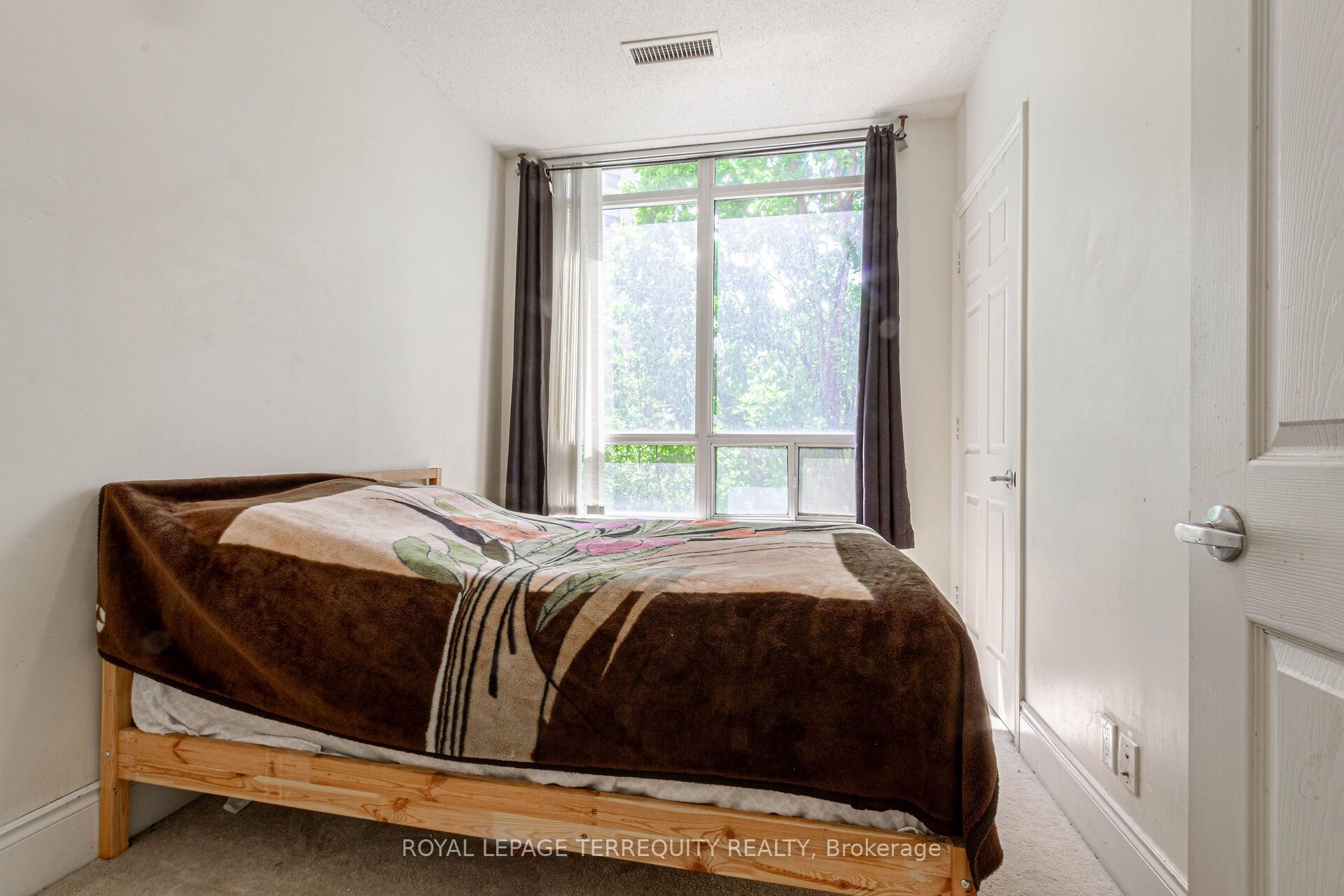 3888 Duke Of York Boulevard 226 Property Photo 19