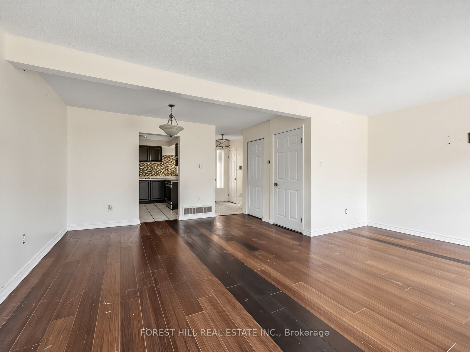 61 Royal Salisbury Way Property Photo 14