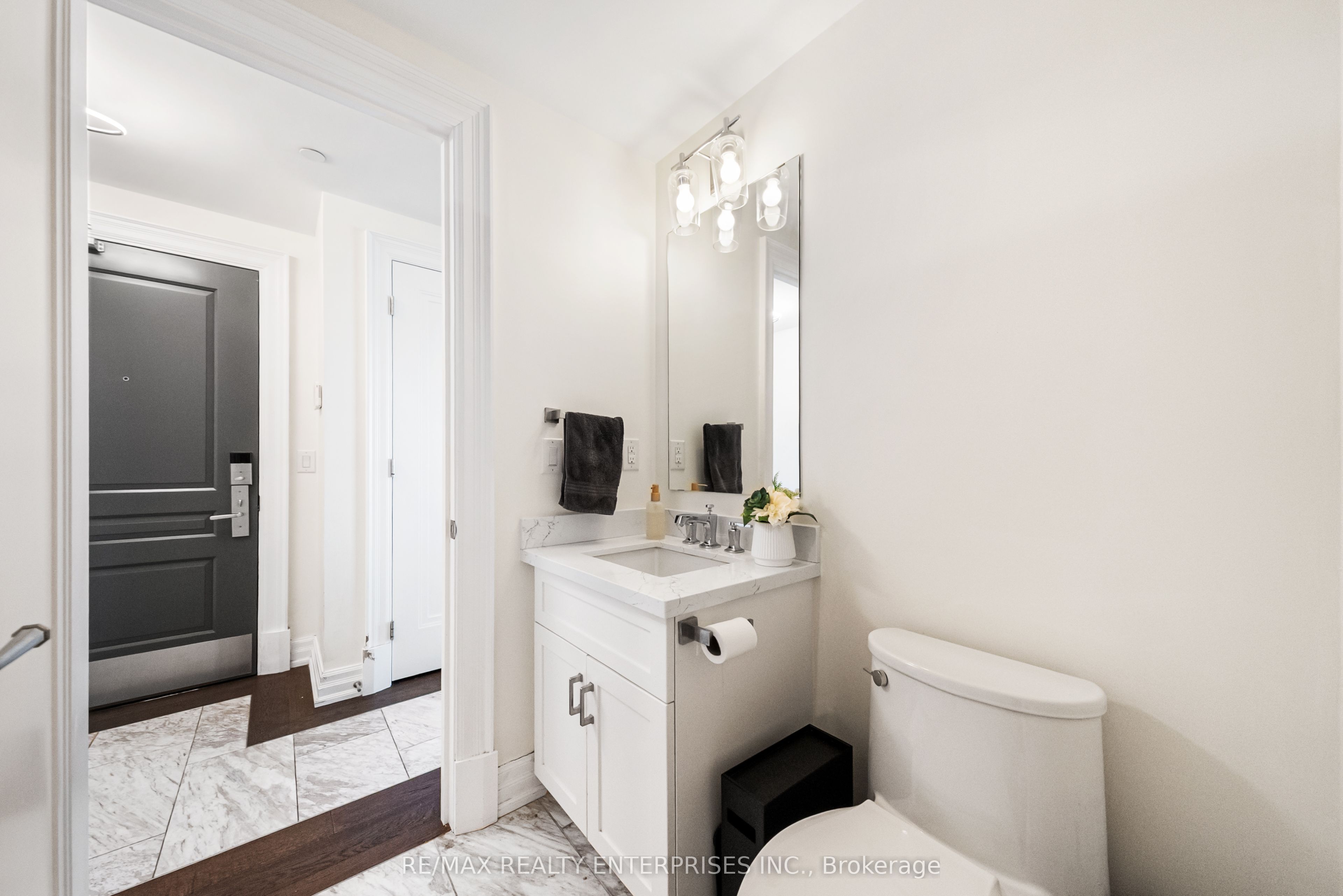 2060 Lakeshore Road 505 Property Photo 27