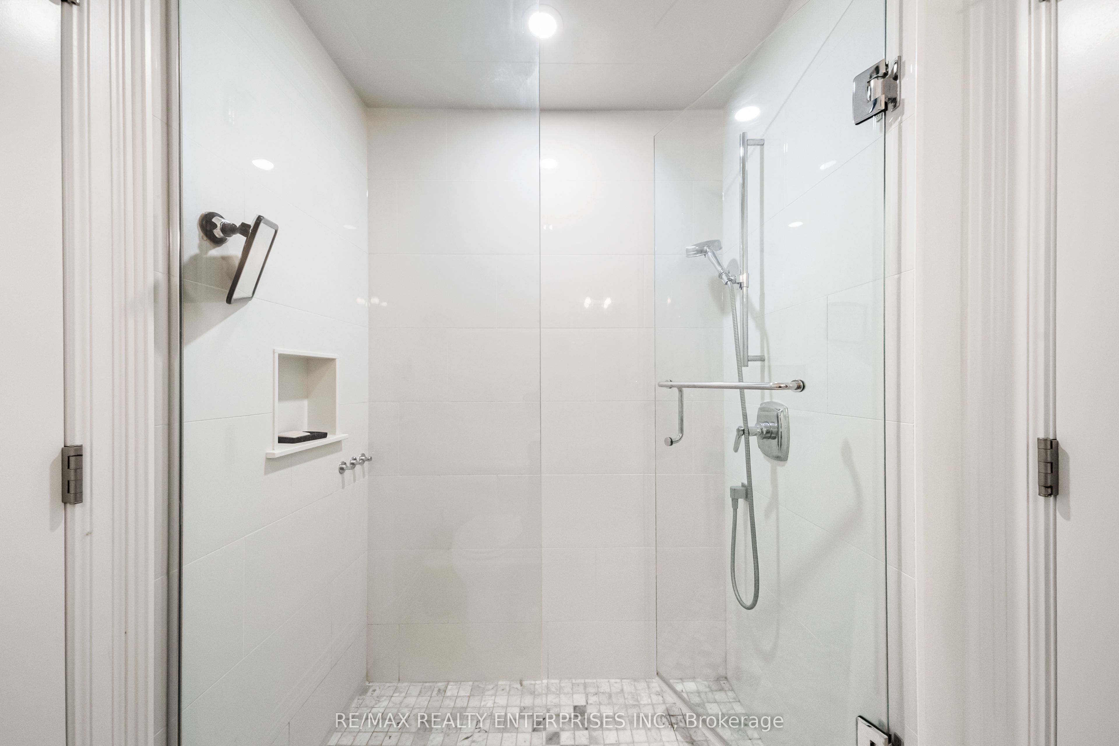2060 Lakeshore Road 505 Property Photo 28