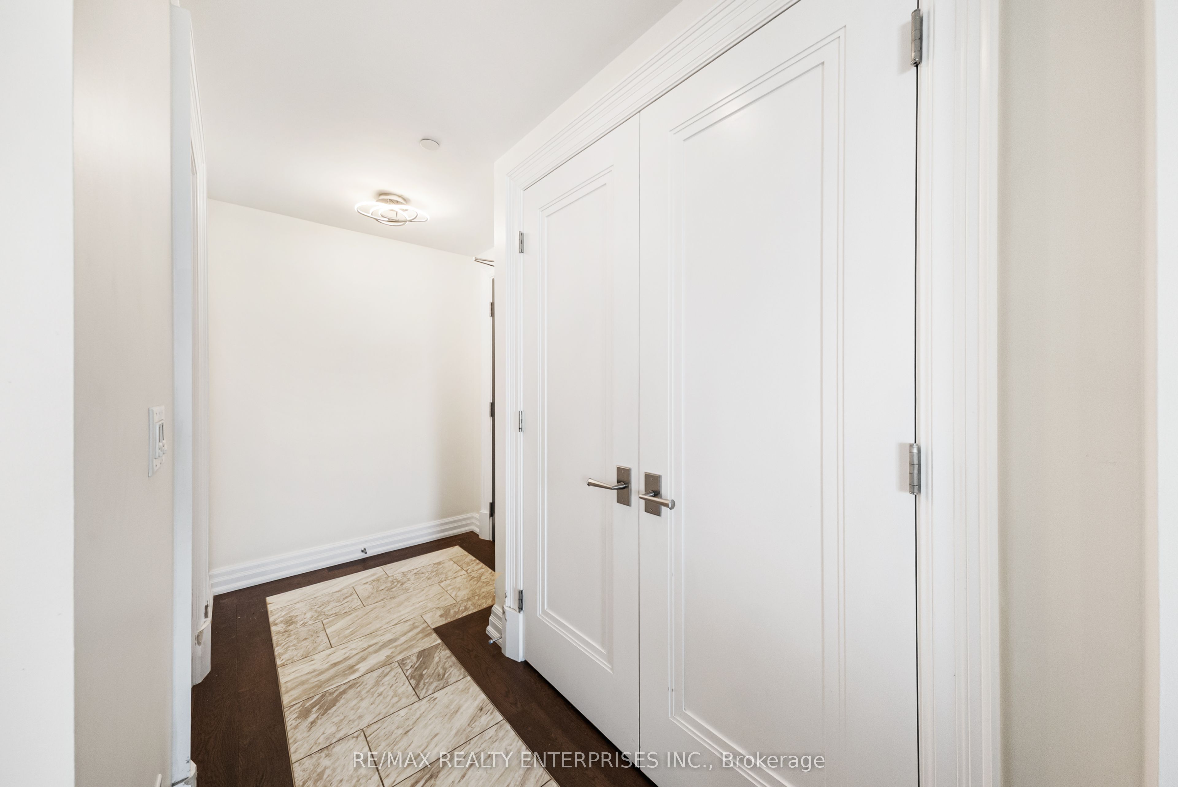 2060 Lakeshore Road 505 Property Photo 29