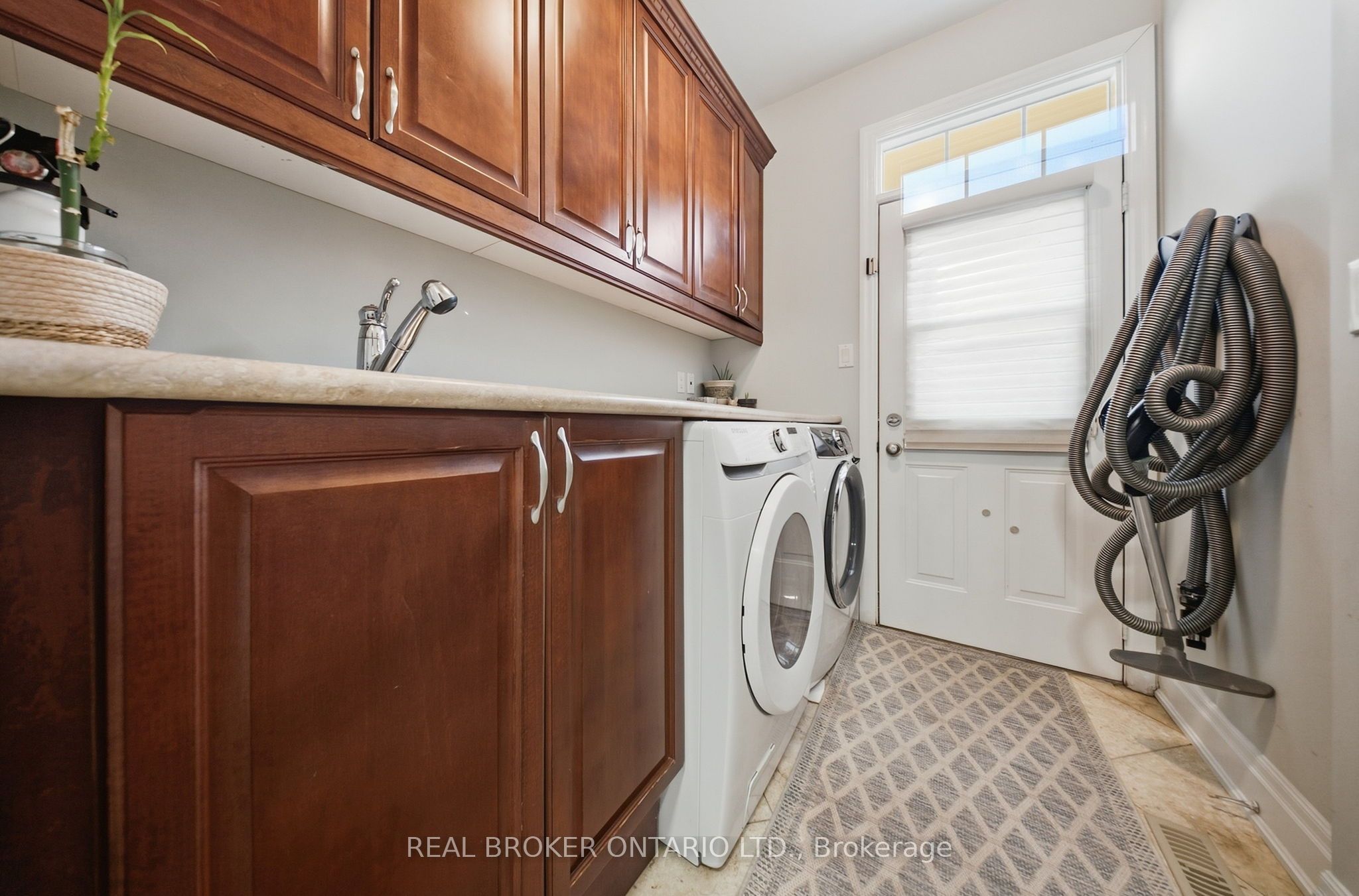 1078 Mcneil Drive Property Photo 20