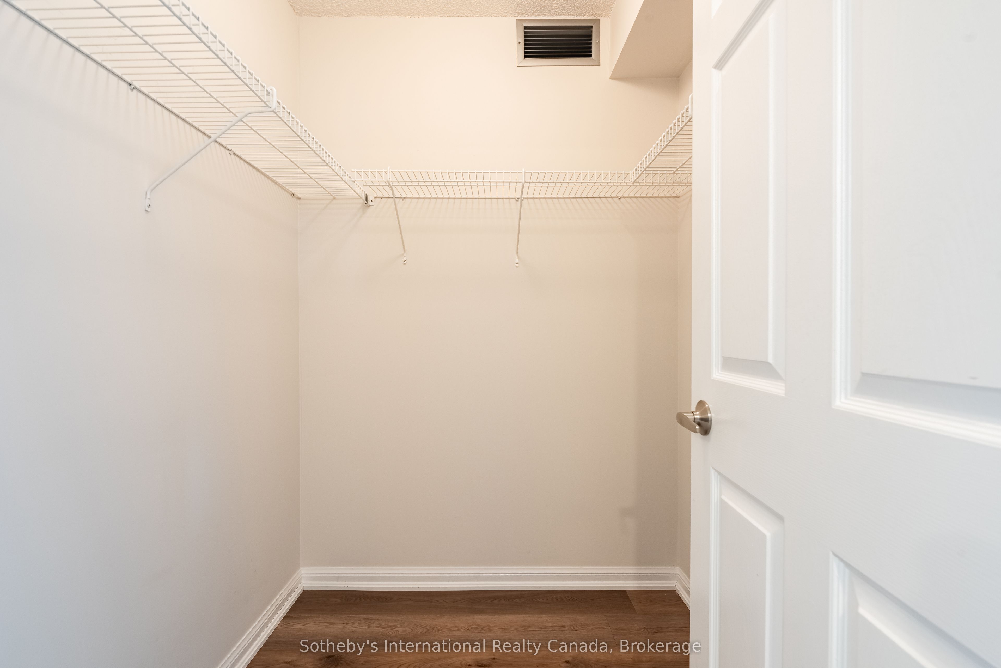 1230 Marlborough Court 804 Property Photo 25