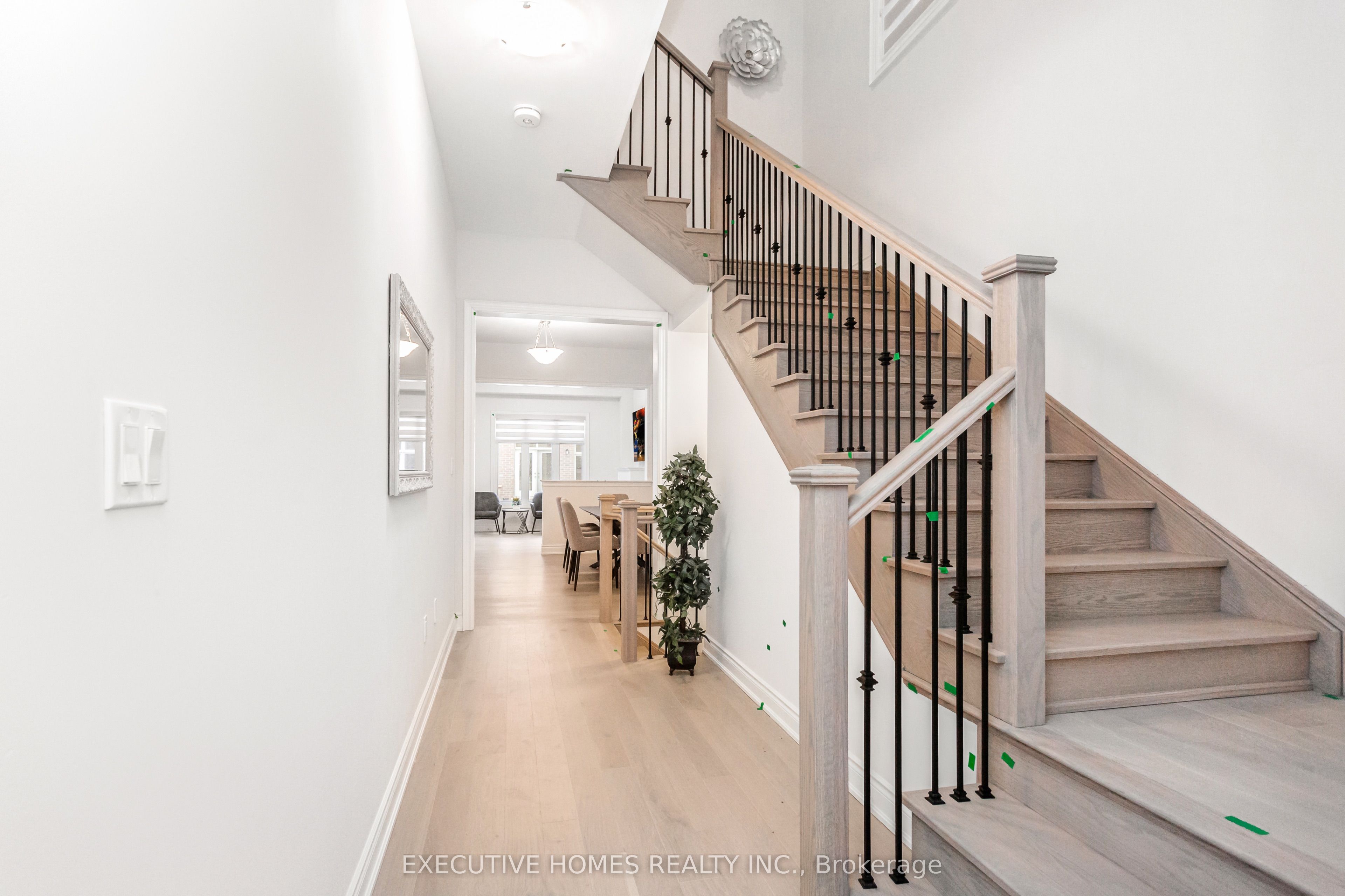1371 Peony Path Property Photo 3