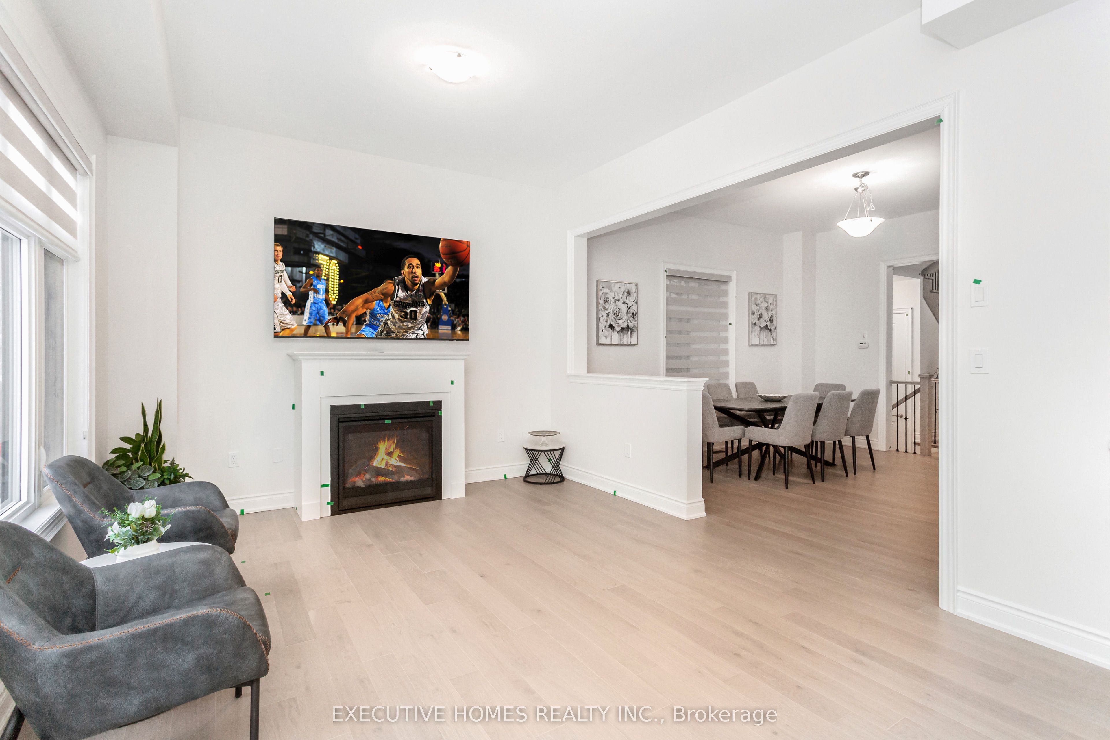 1371 Peony Path Property Photo 7