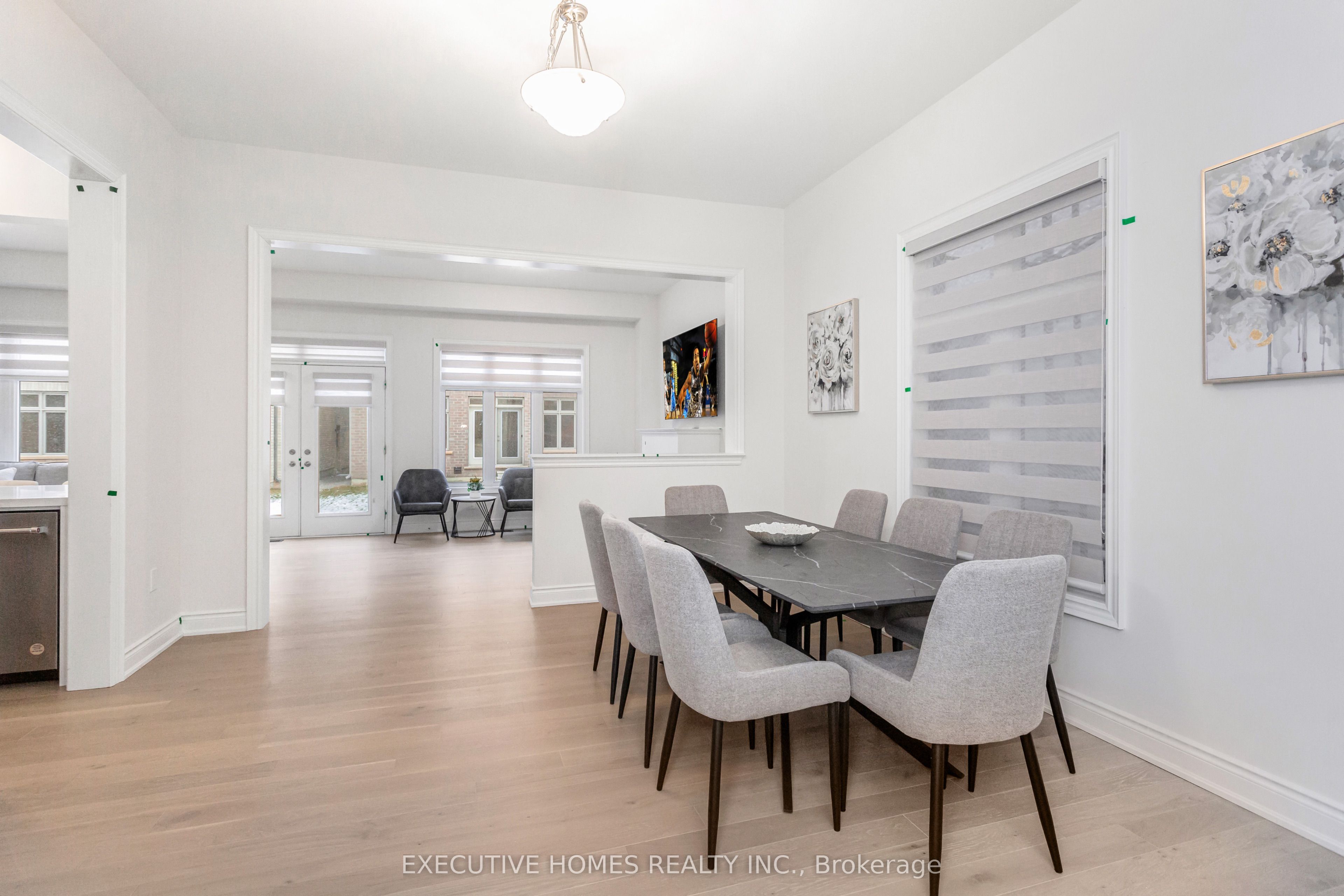 1371 Peony Path Property Photo 9