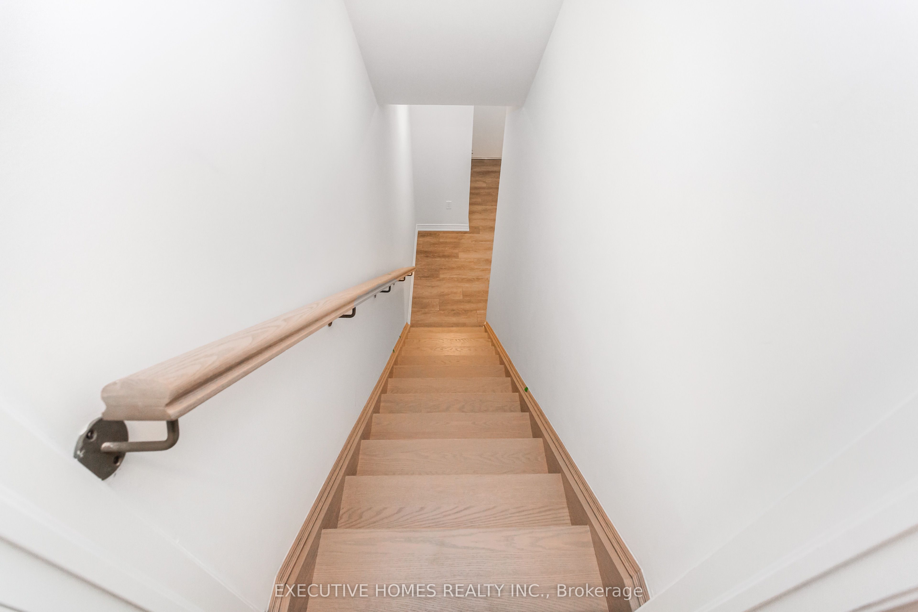 1371 Peony Path Property Photo 39