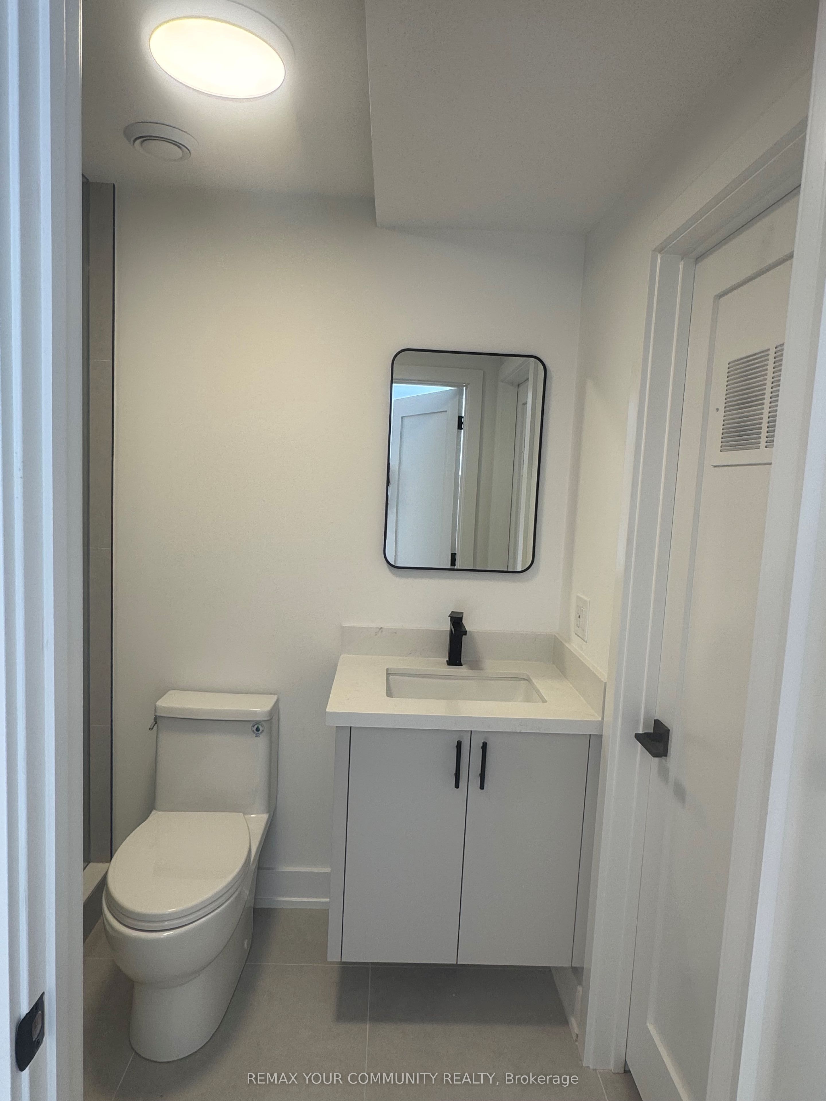 222 Belgravia Avenue Basement Property Photo 13