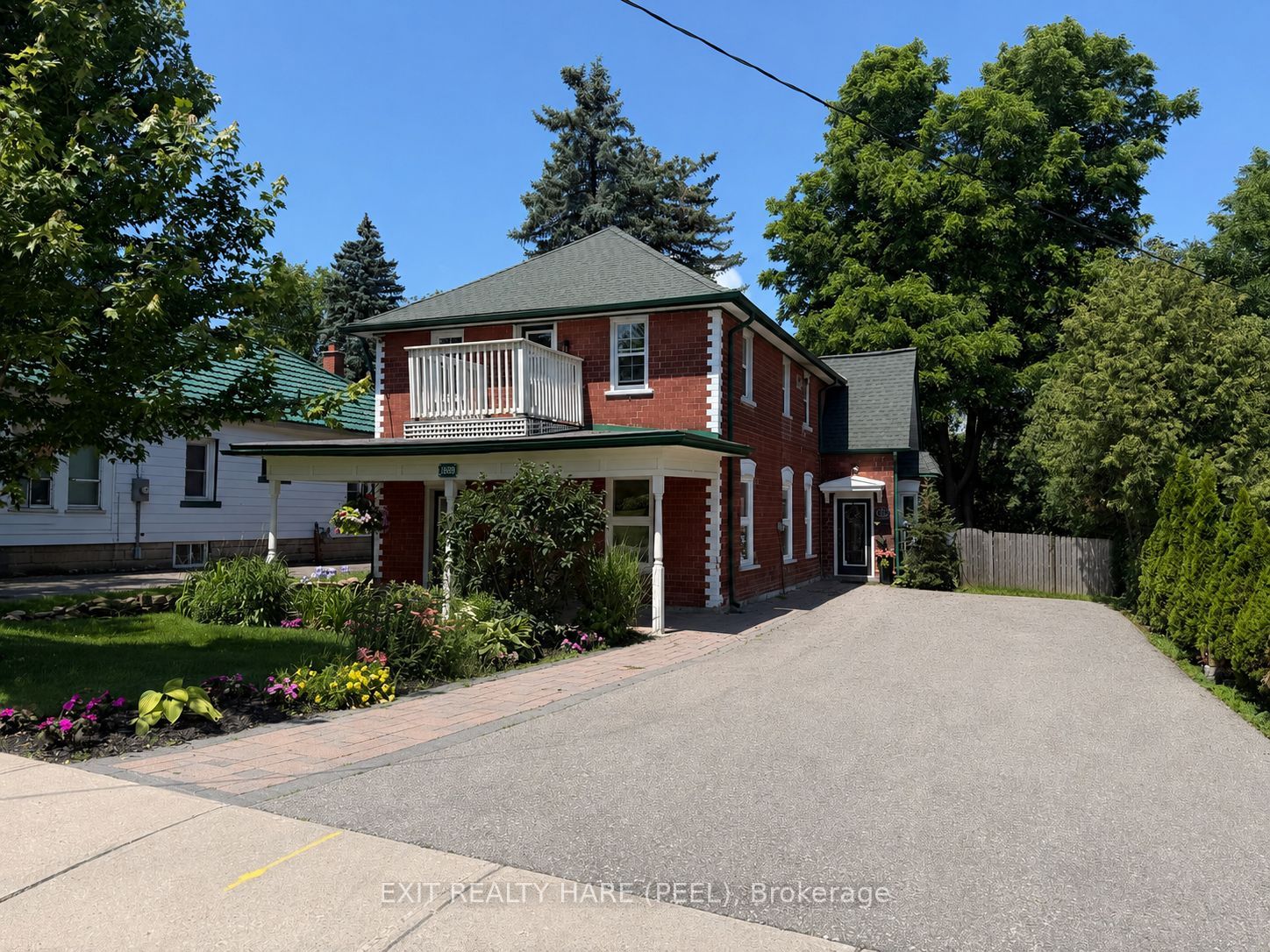 31 Brock Street Property Photo 1