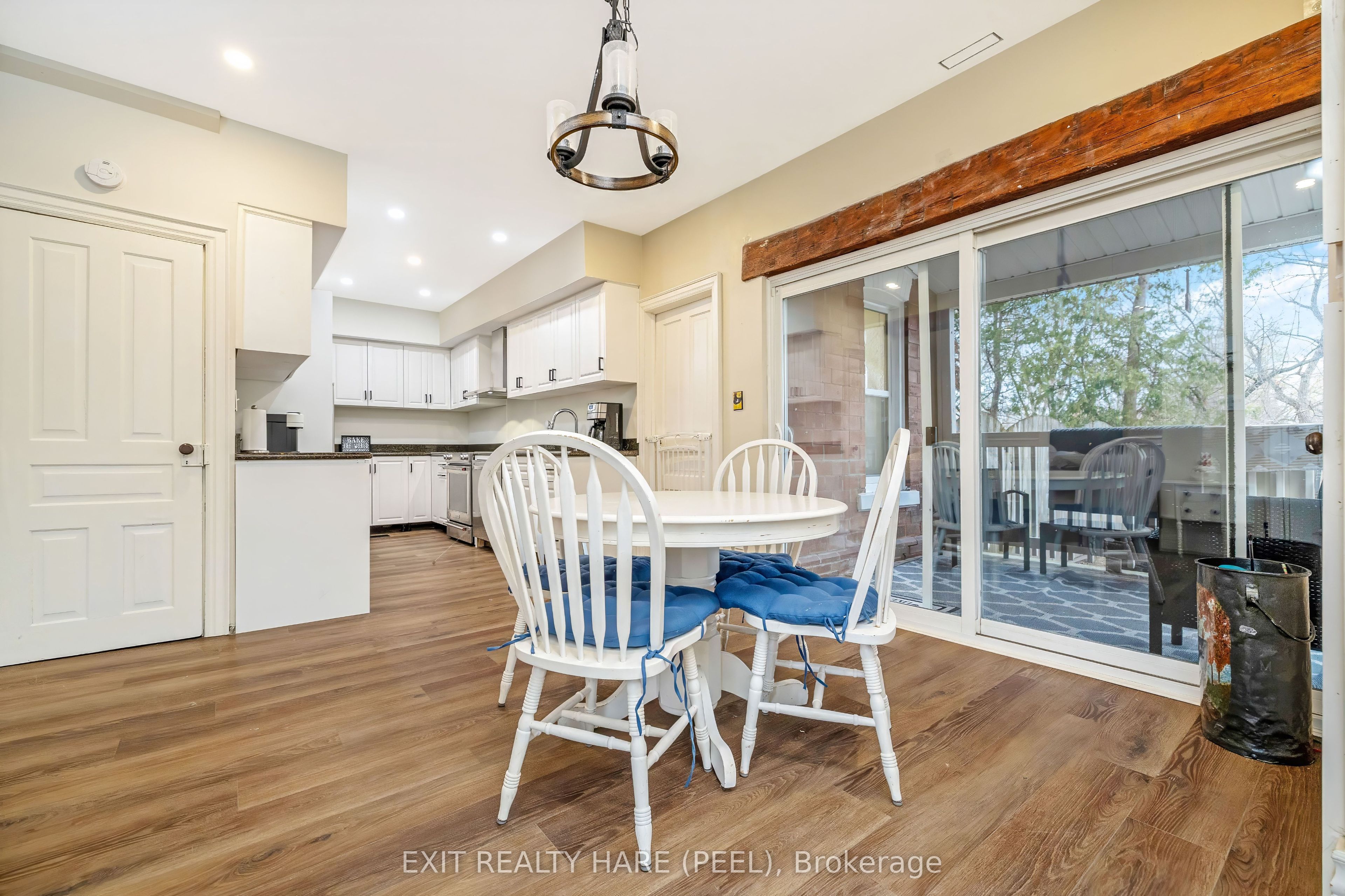 31 Brock Street Property Photo 5