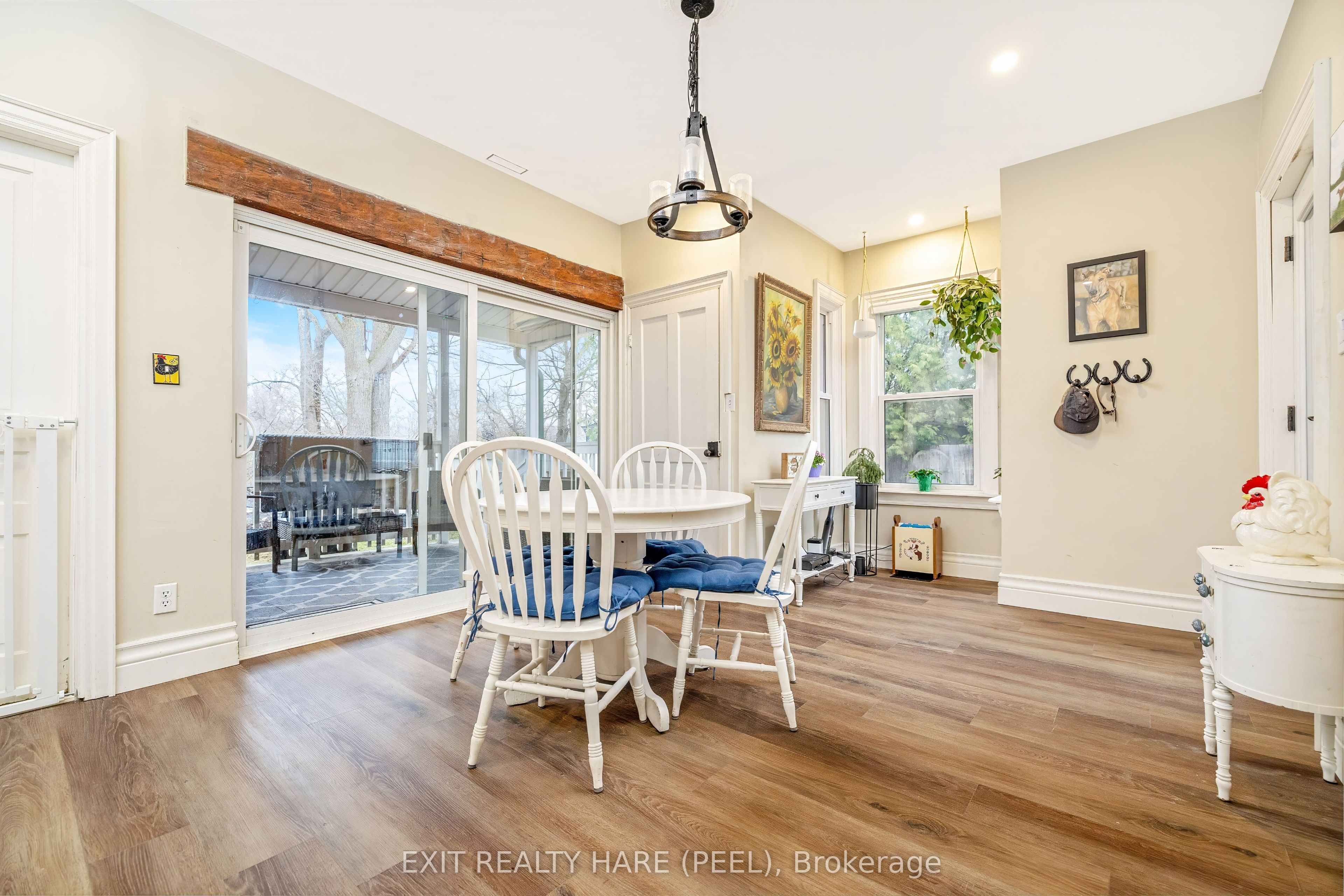 31 Brock Street Property Photo 6
