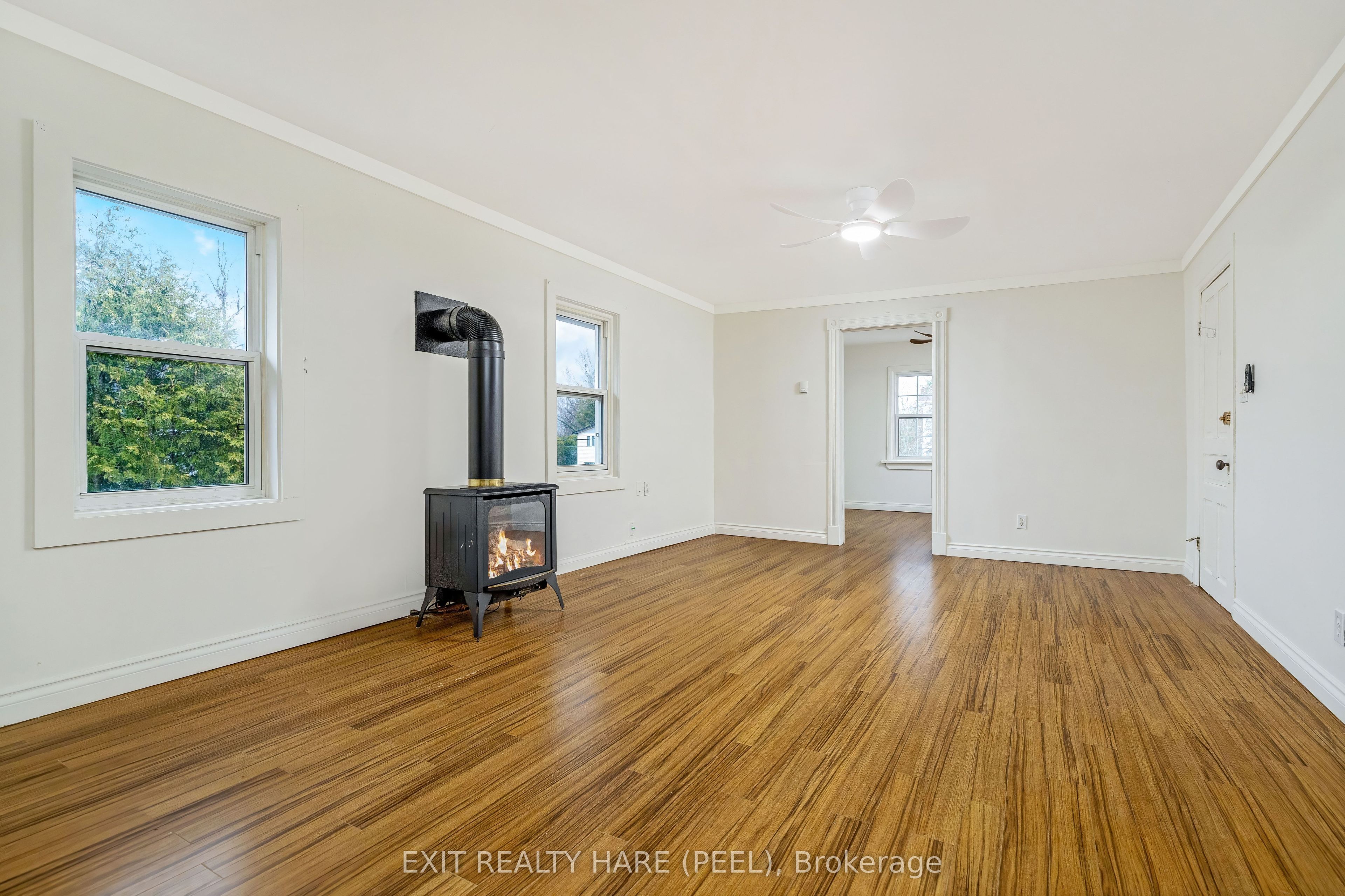 31 Brock Street Property Photo 32