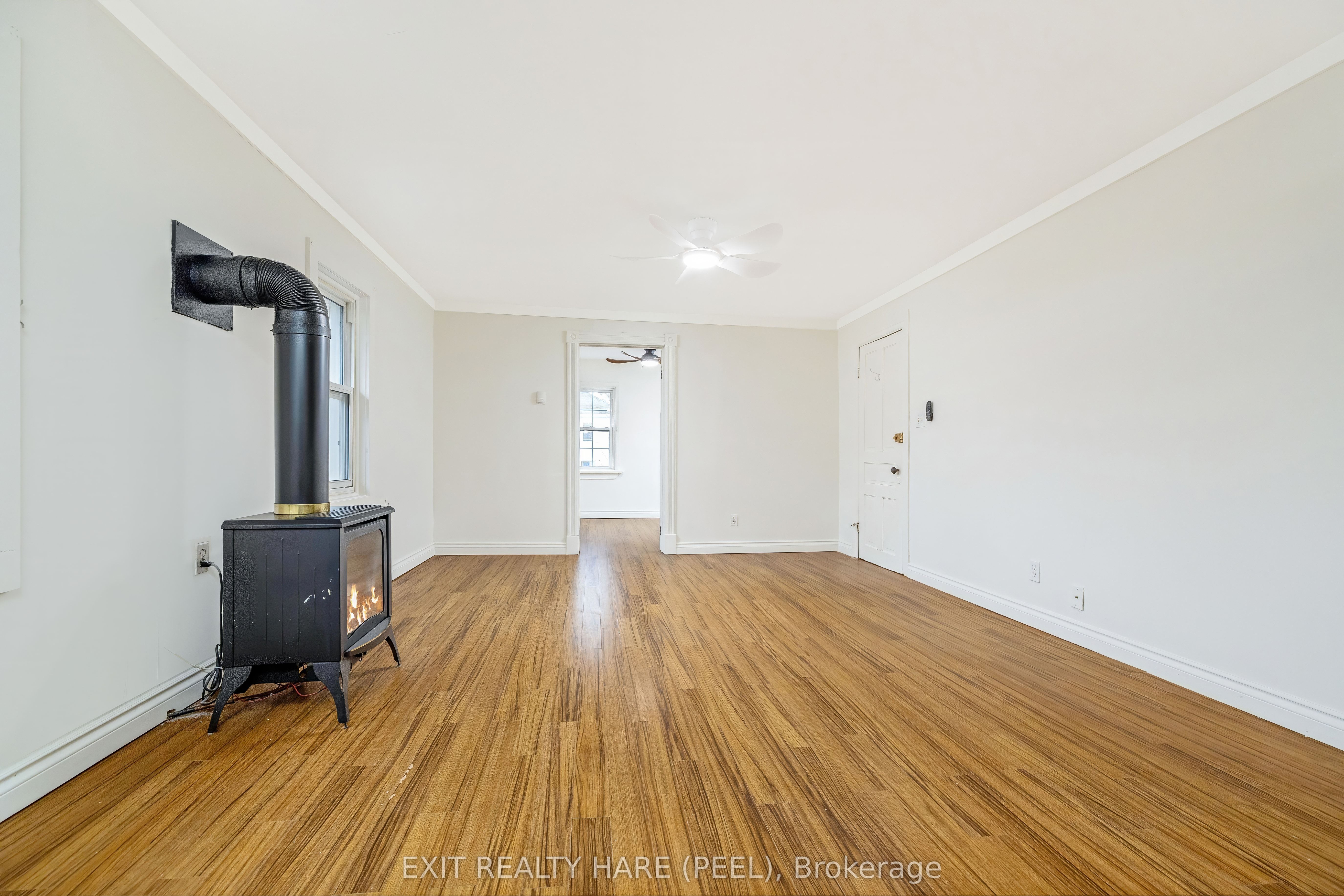 31 Brock Street Property Photo 33