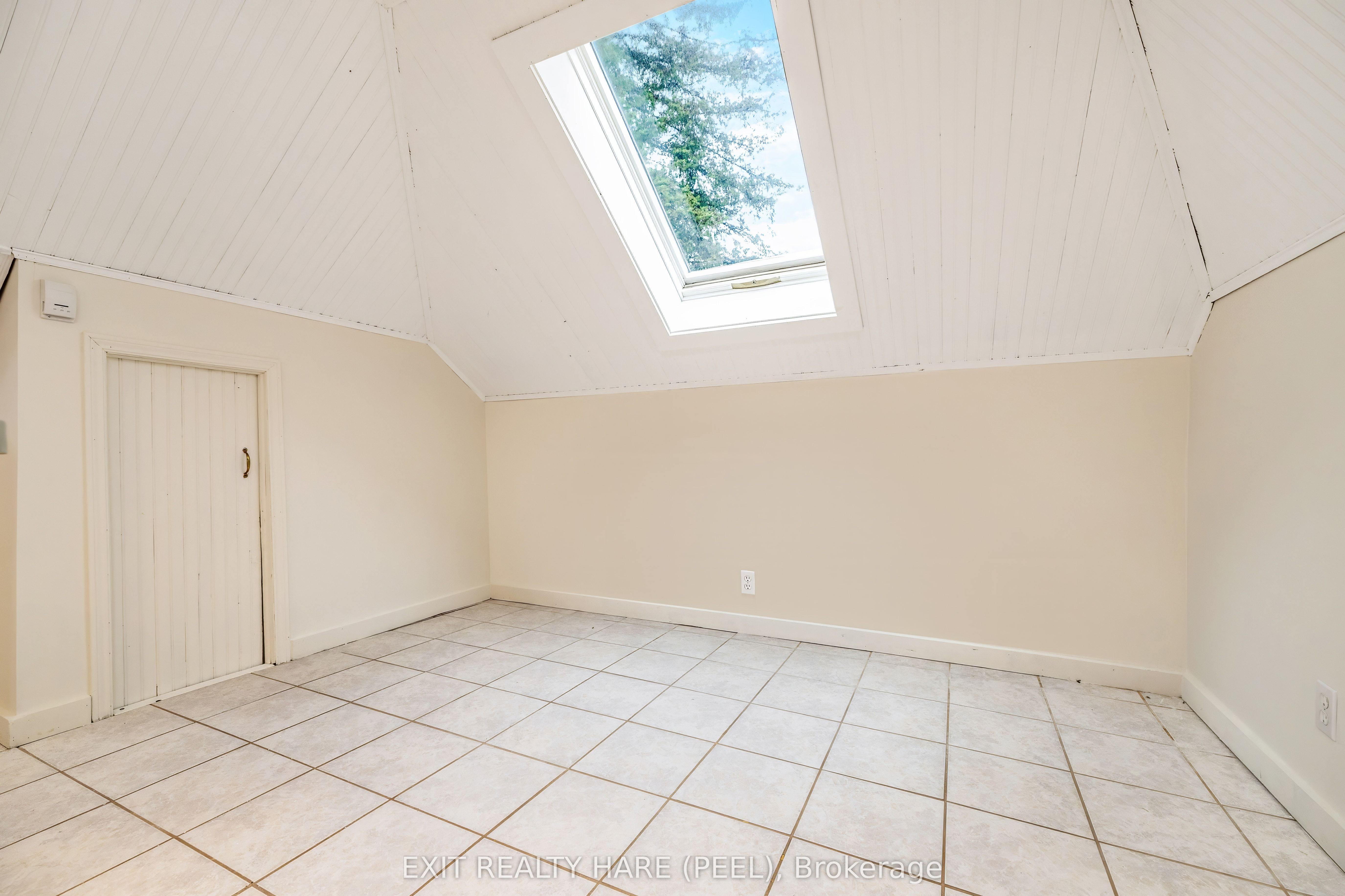 31 Brock Street Property Photo 38