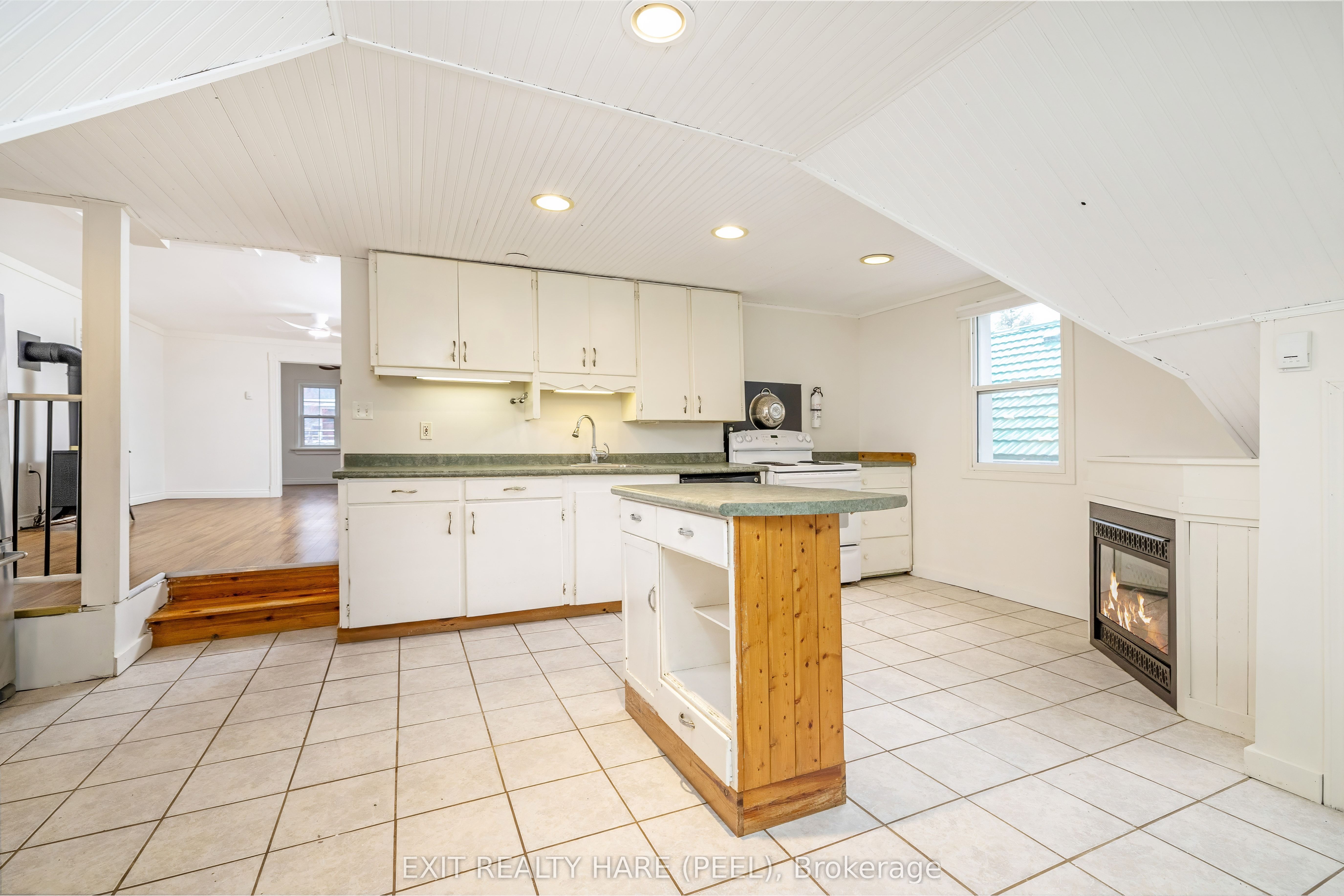 31 Brock Street Property Photo 39