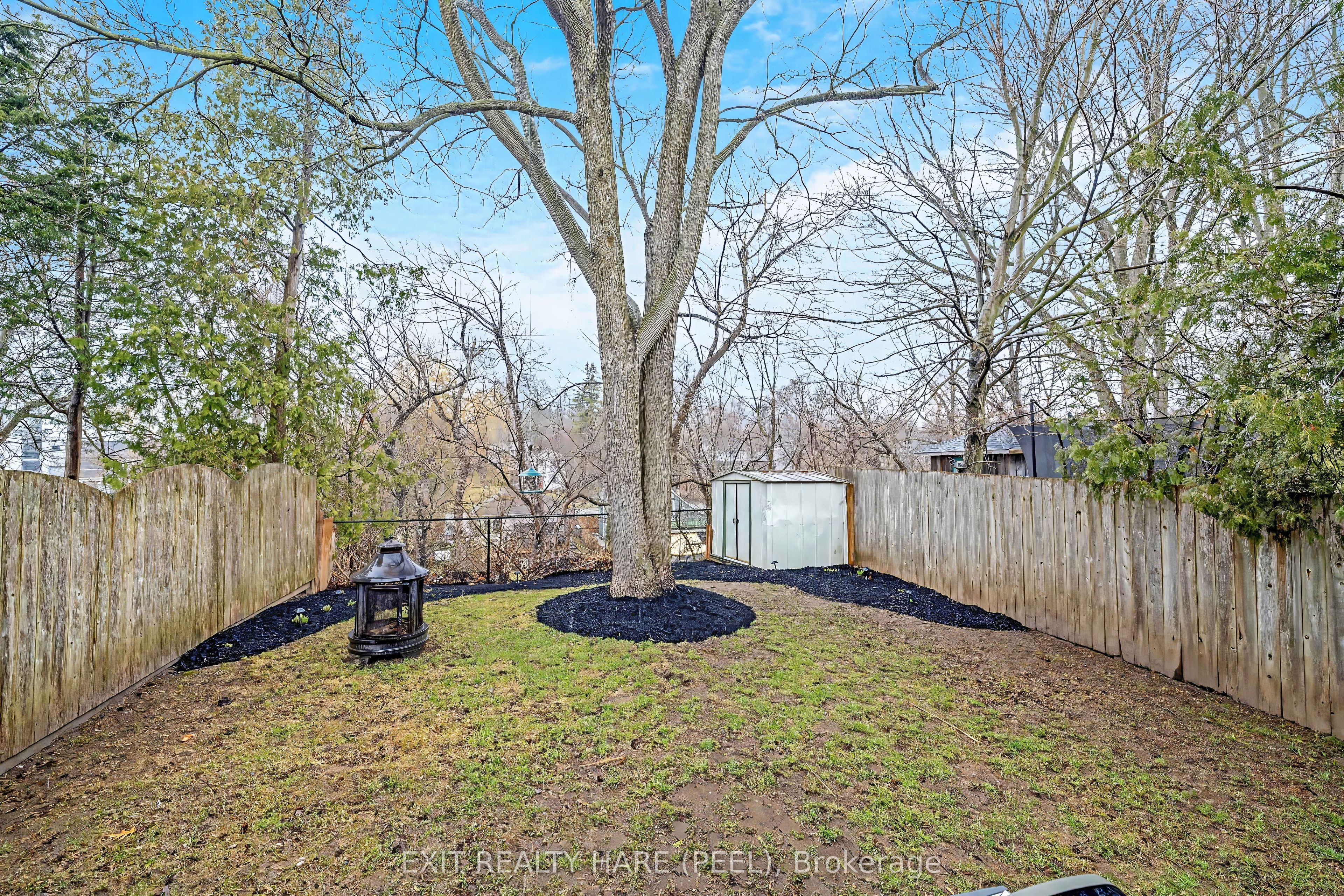 31 Brock Street Property Photo 48
