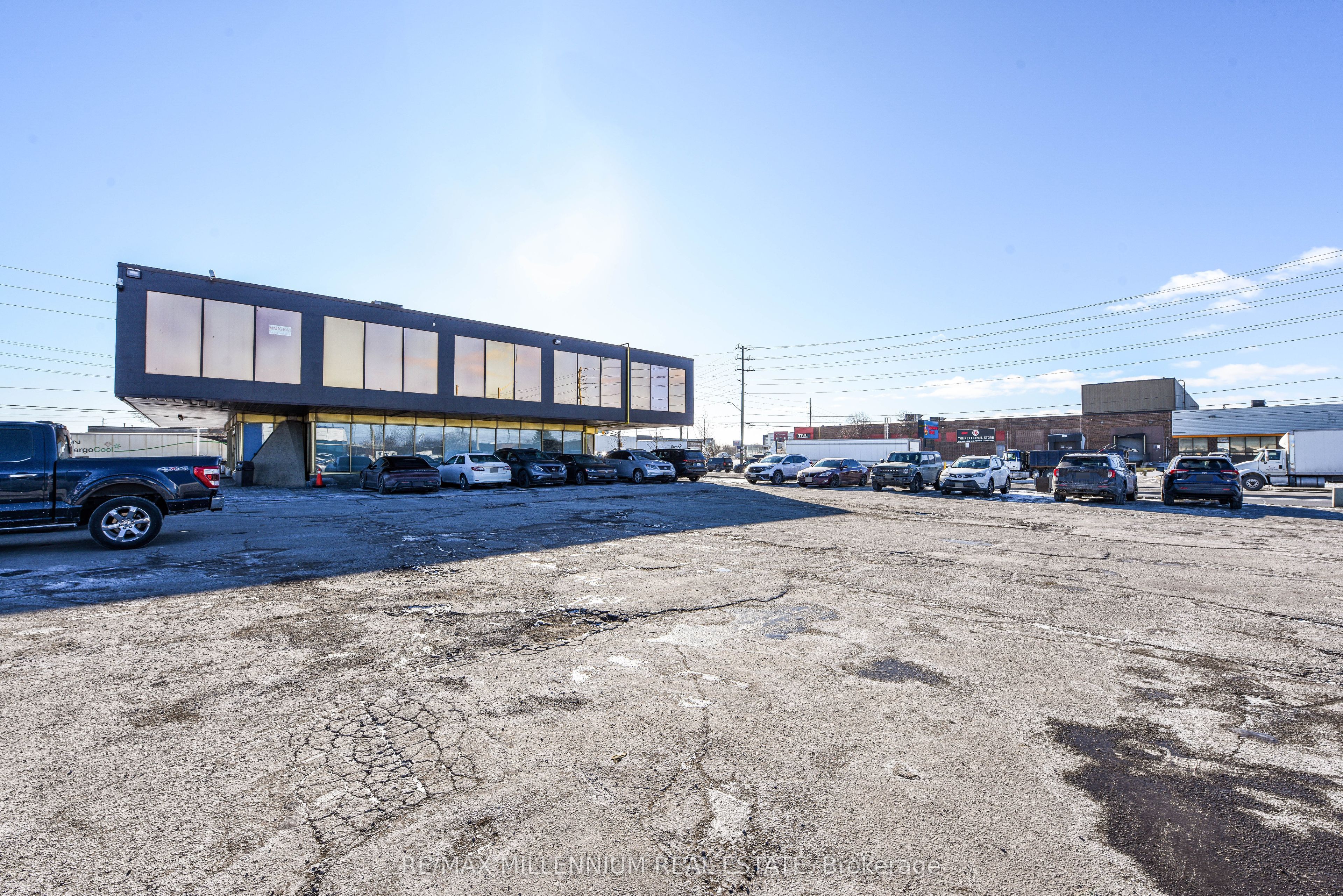 1300 E Steeles Avenue E 107/108 Property Photo 1