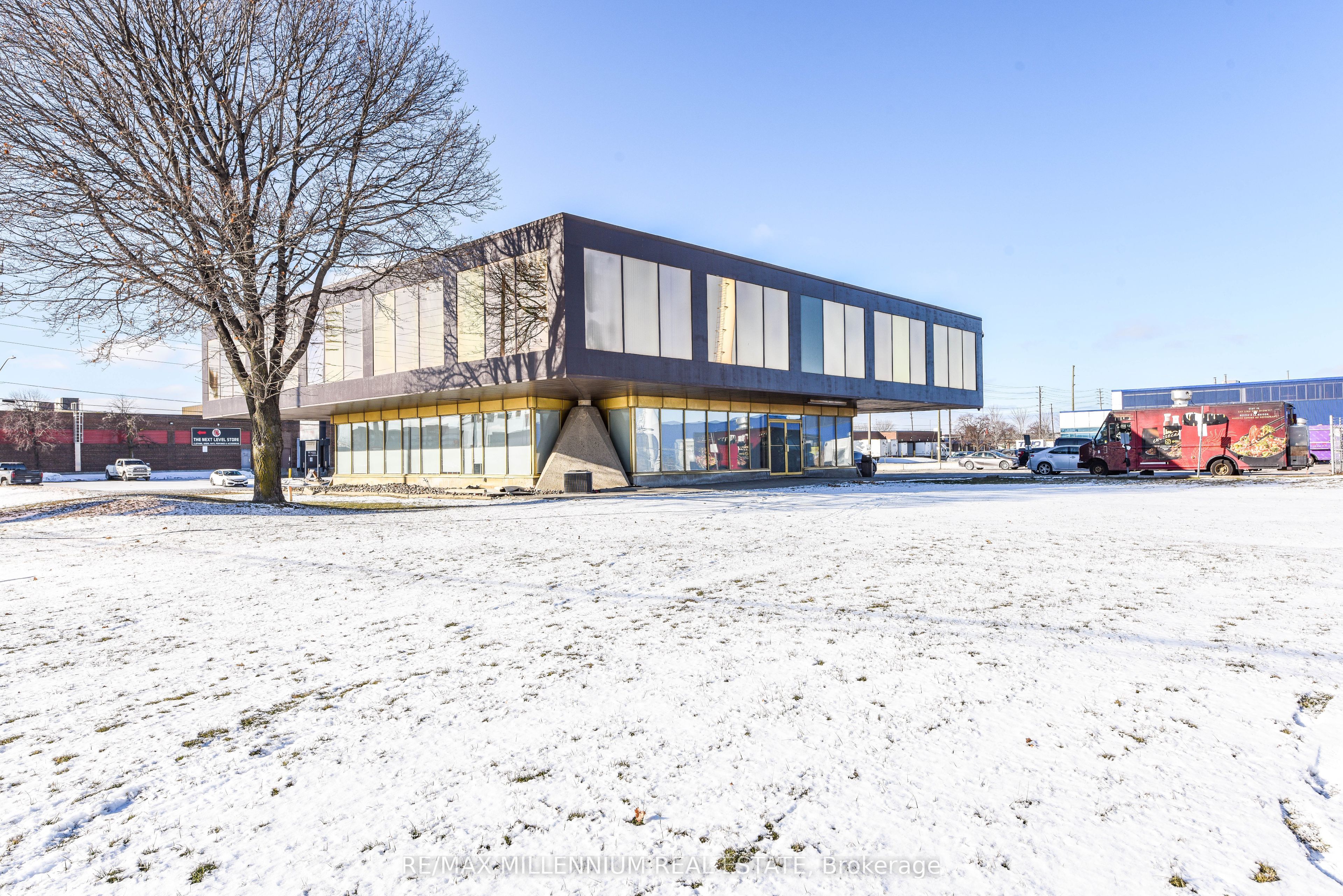 1300 E Steeles Avenue E 107/108 Property Photo 2