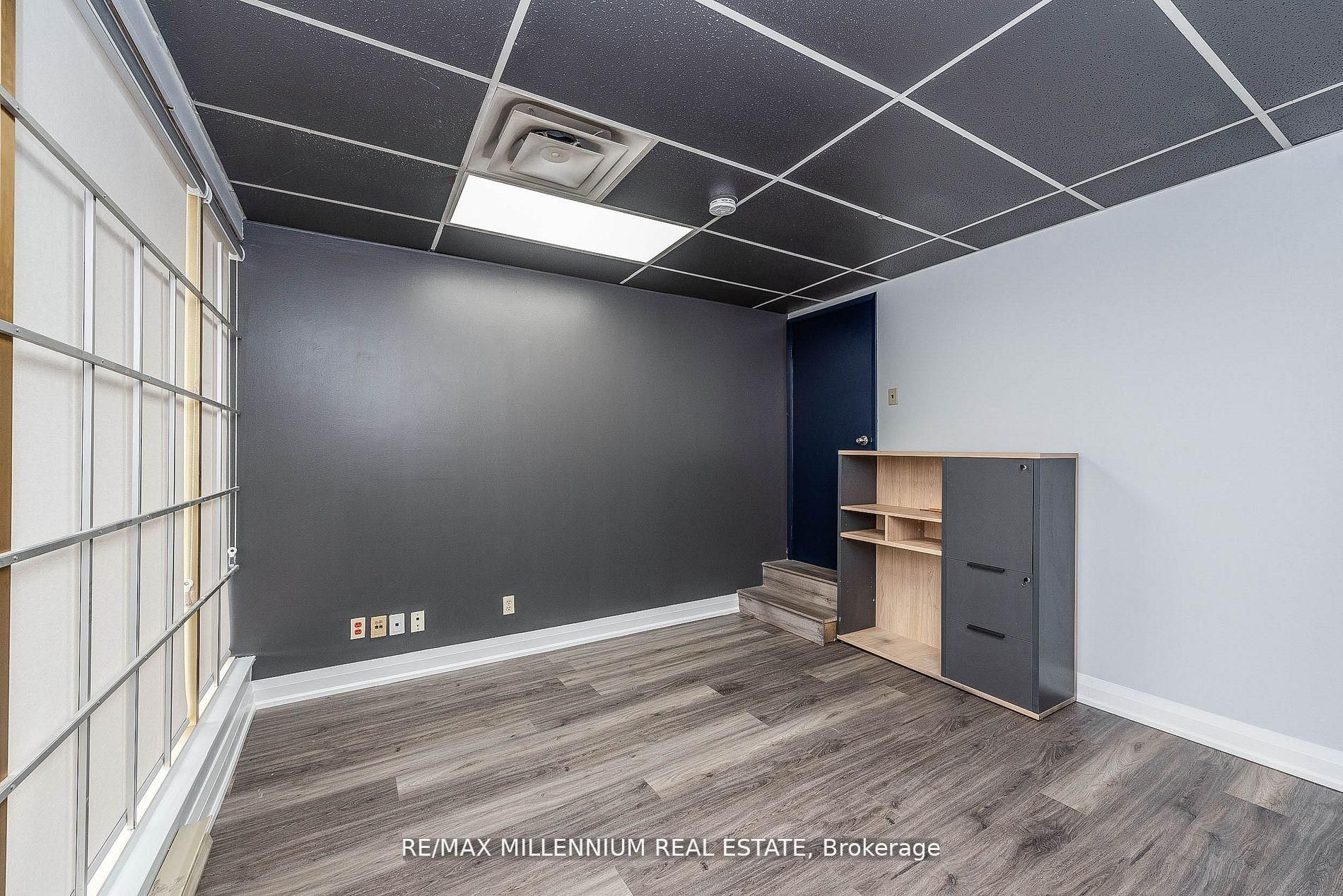 1300 E Steeles Avenue E 107/108 Property Photo 5