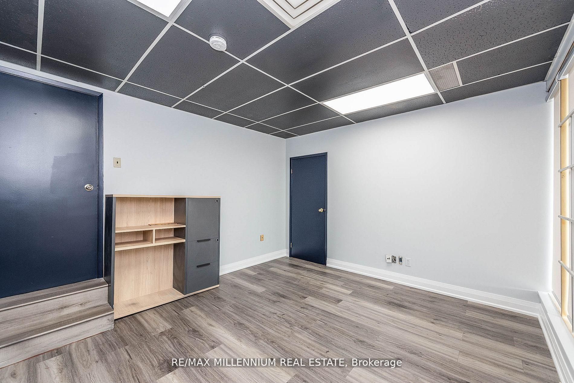 1300 E Steeles Avenue E 107/108 Property Photo 6