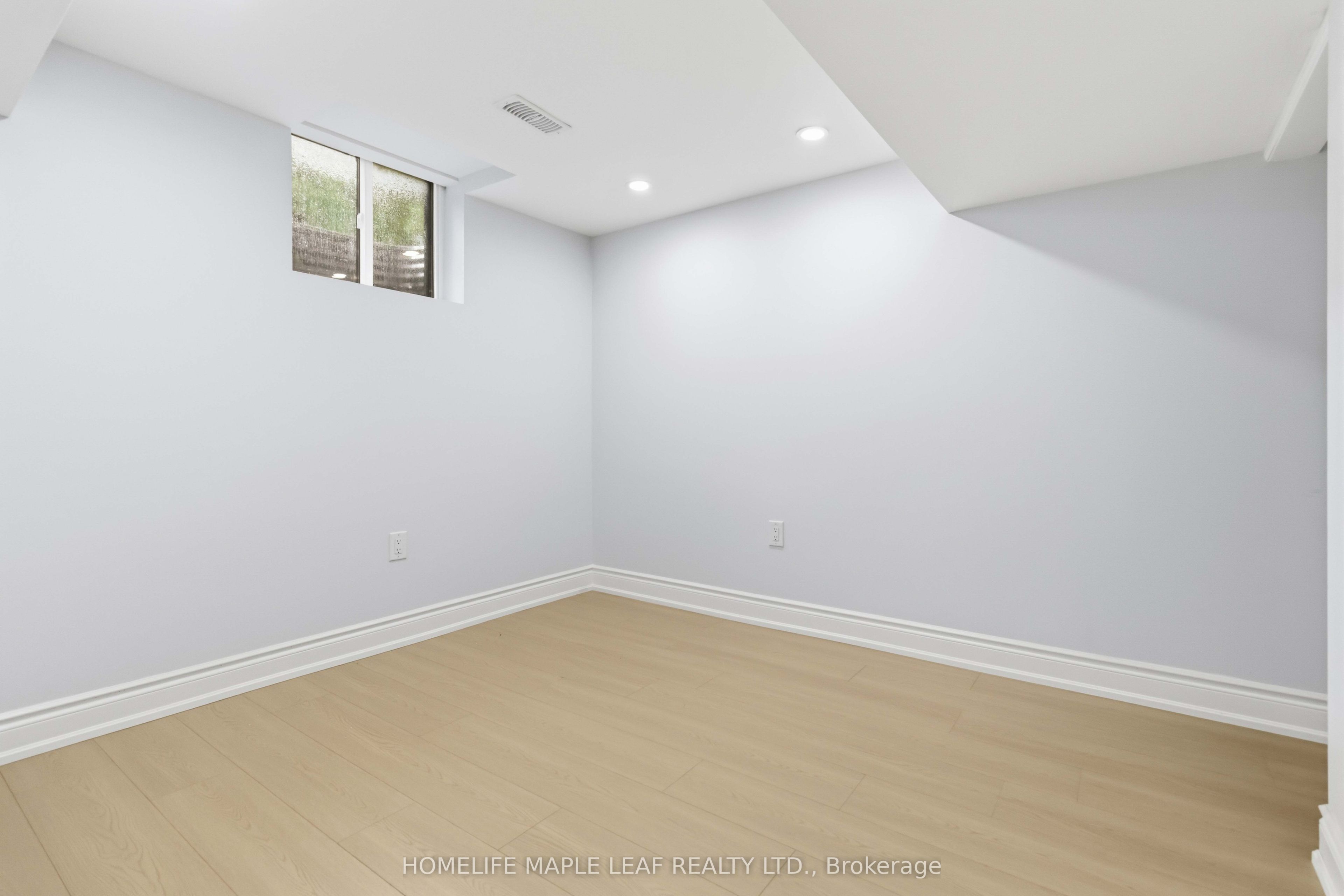 90 Burgby Avenue Basement Property Photo 17