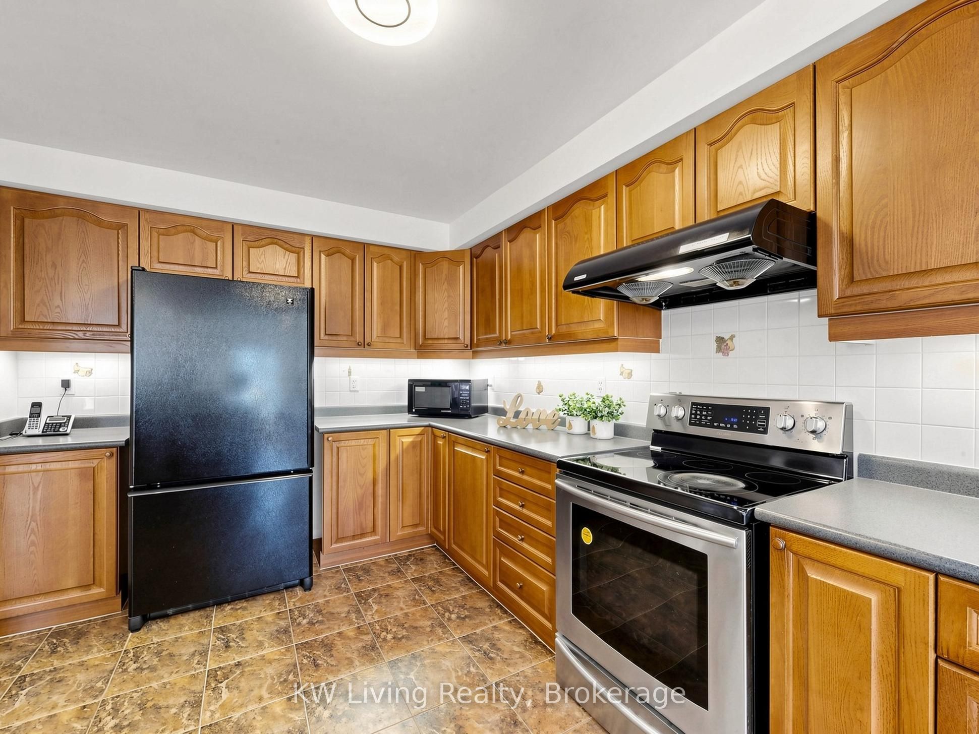3385 Southwick Street Property Photo 14