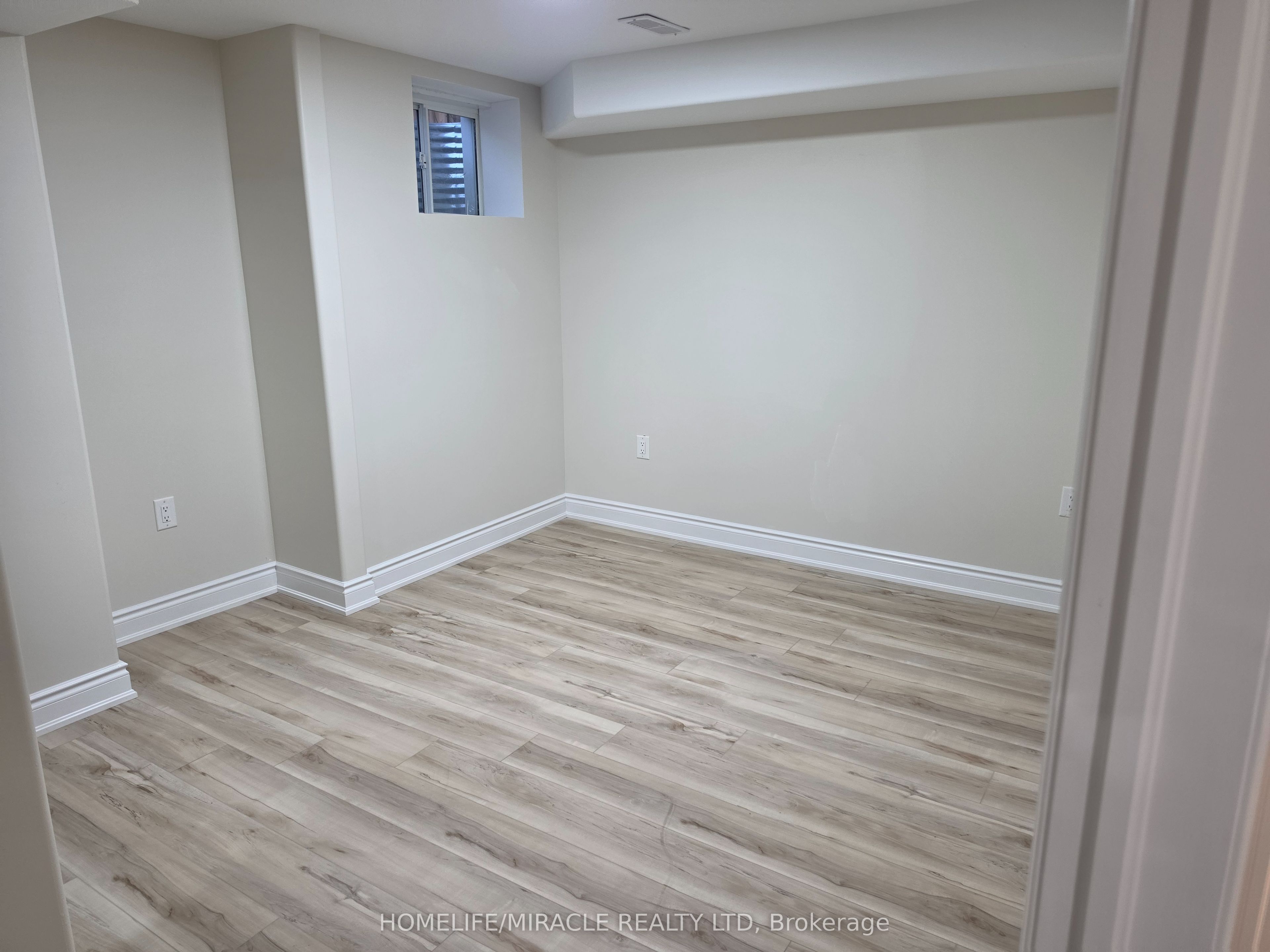 15 Elderberry Street Lower Property Photo 9