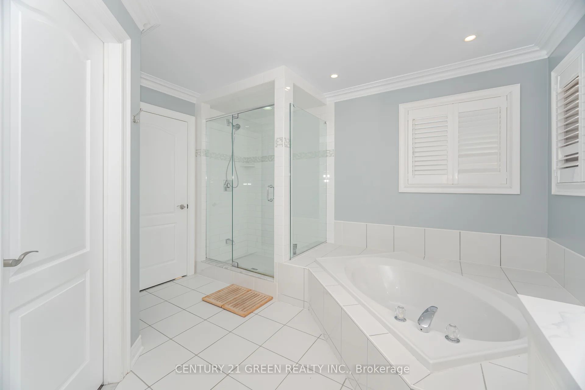 193 Royal Valley Drive Property Photo 36