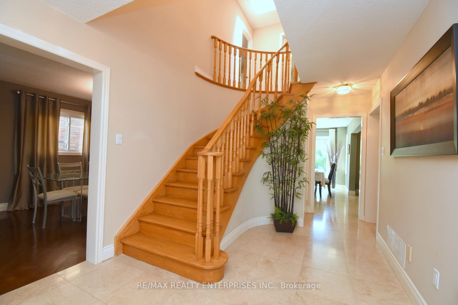 4473 Stonemill Court Property Photo 3