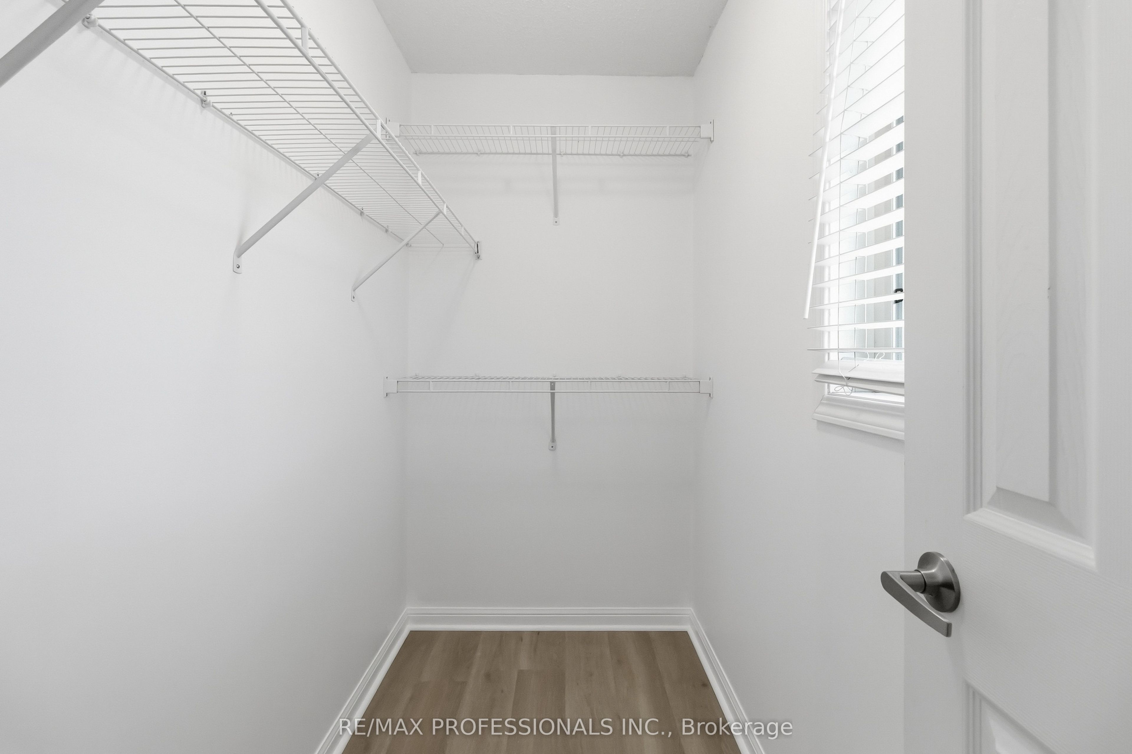 587 Cargill Path Property Photo 16