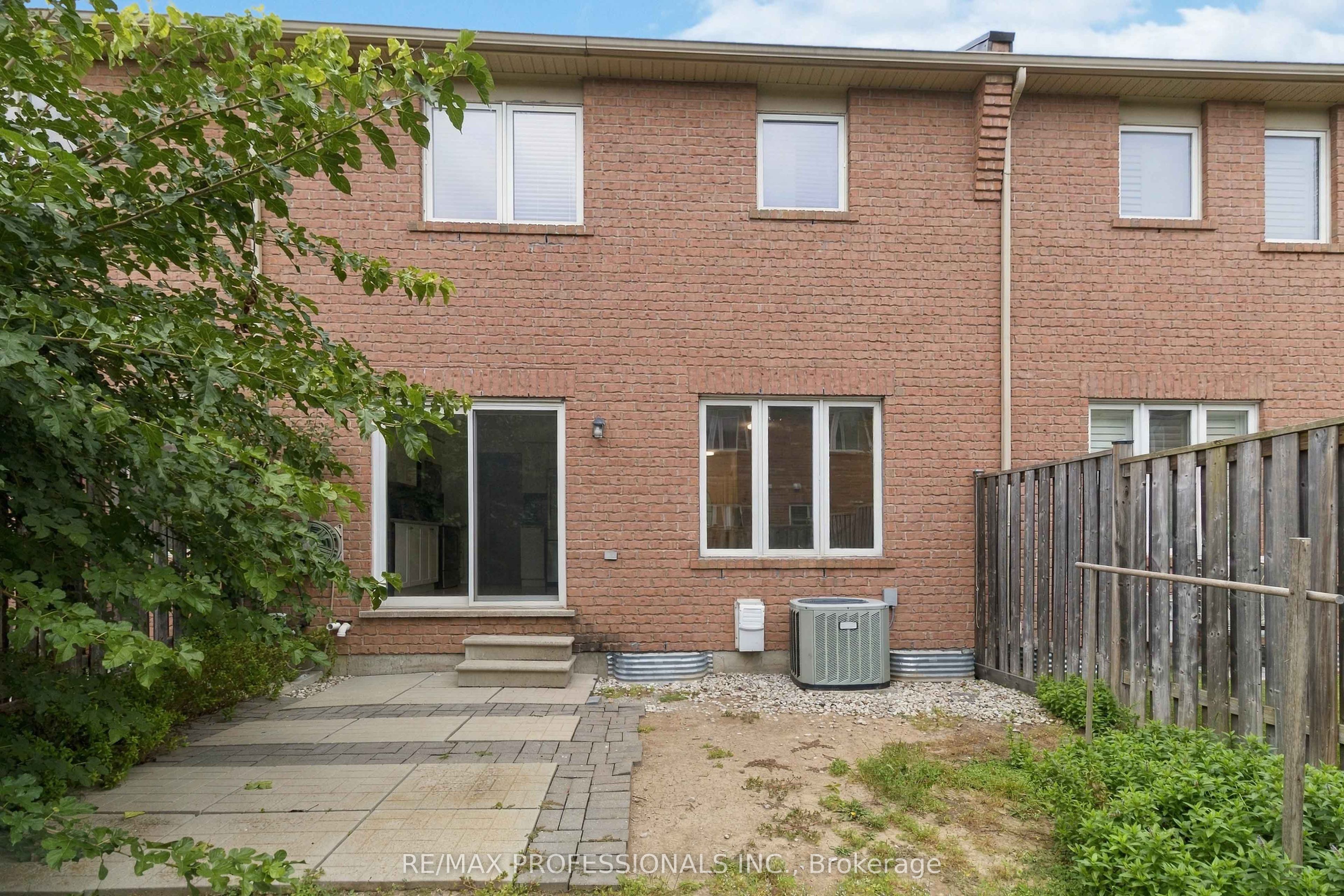 587 Cargill Path Property Photo 22