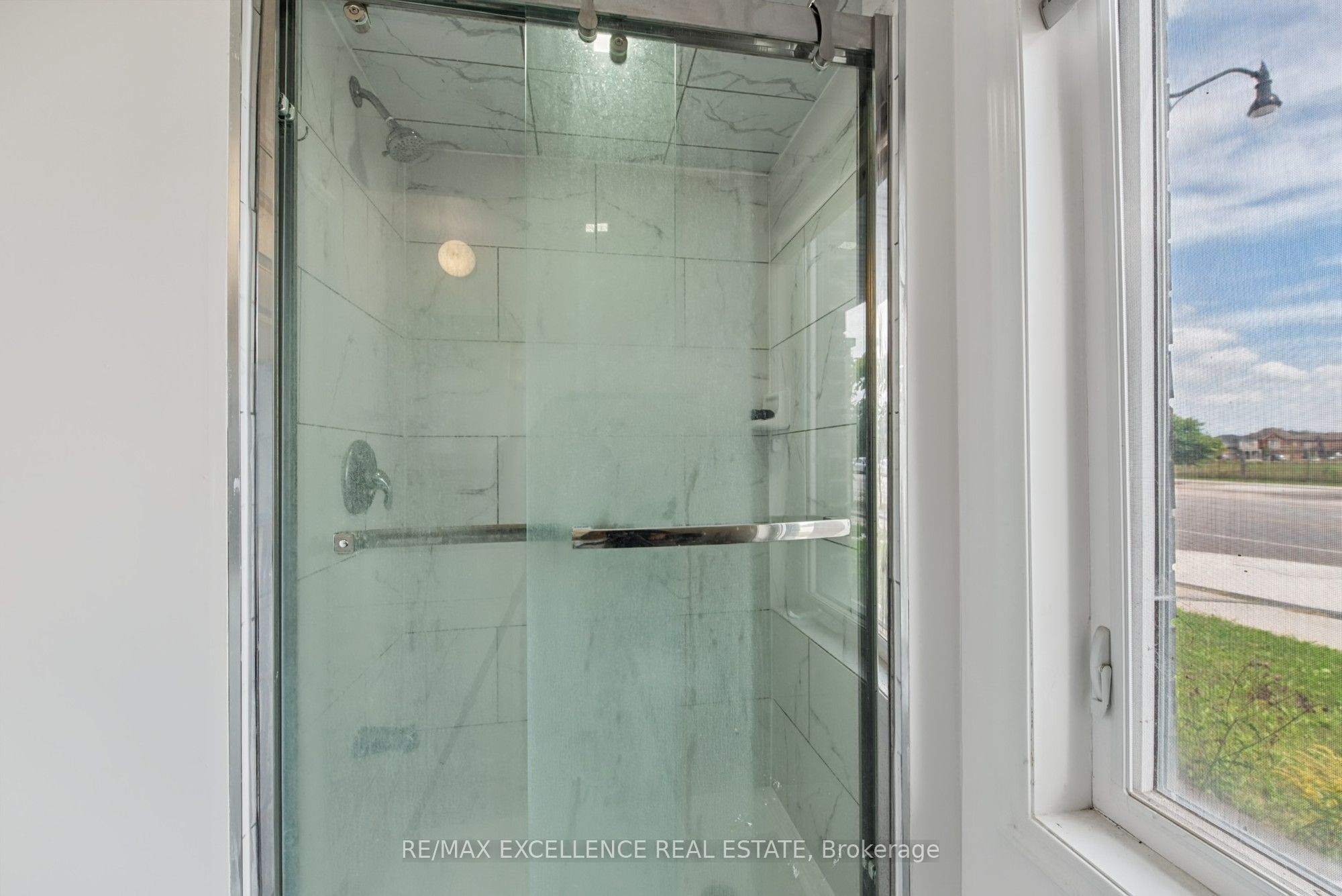 454 Remembrance Road Property Photo 24