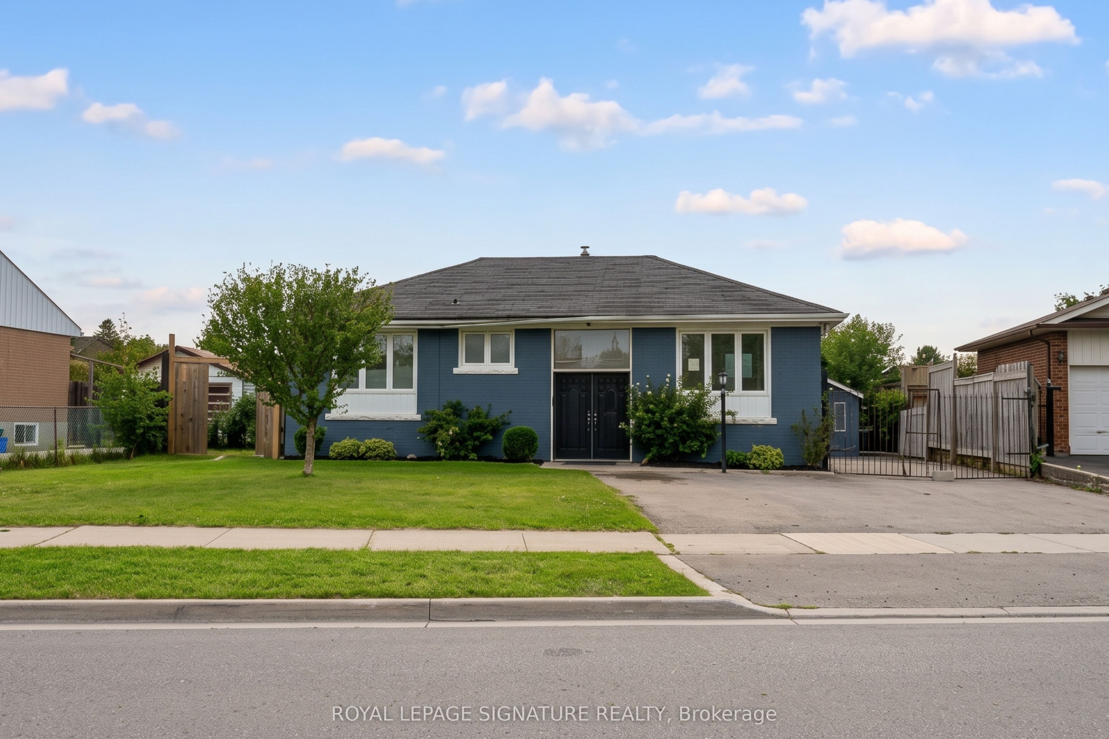 1078 Pinegrove Road Property Photo 1